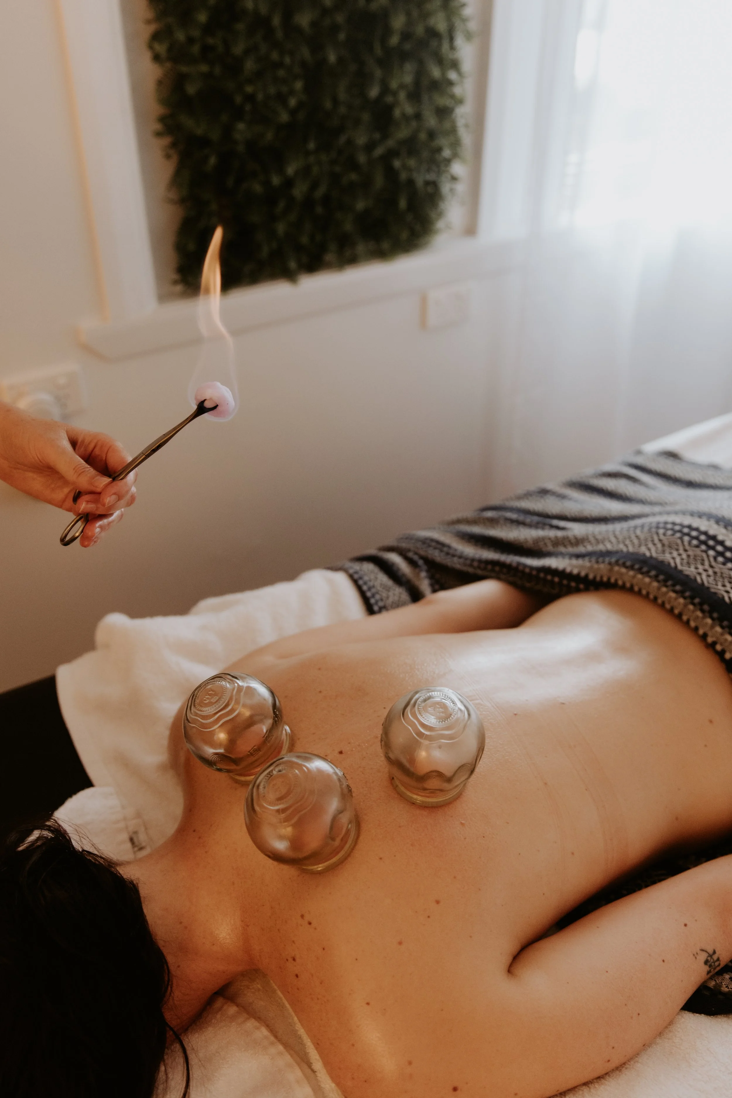 Acupuncture for women's health, hormone balance, fertility, pregnancy, postpartum support, mental health, digestion and more in Mudgeeraba, Gold Coast.