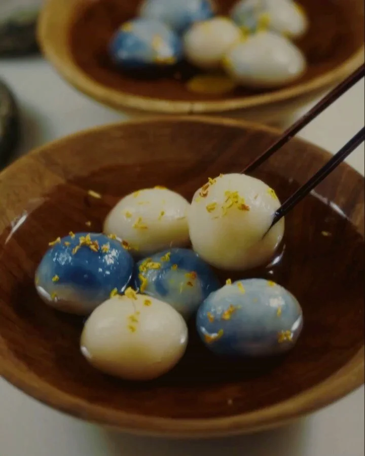 The last Talvikuun Pallo workshop of the season ❄️

As winter slowly comes to an end, we gather once more to shape tangyuan, soft glutinous rice balls that symbolize togetherness and warmth.

This will be the final workshop for this season, so come r