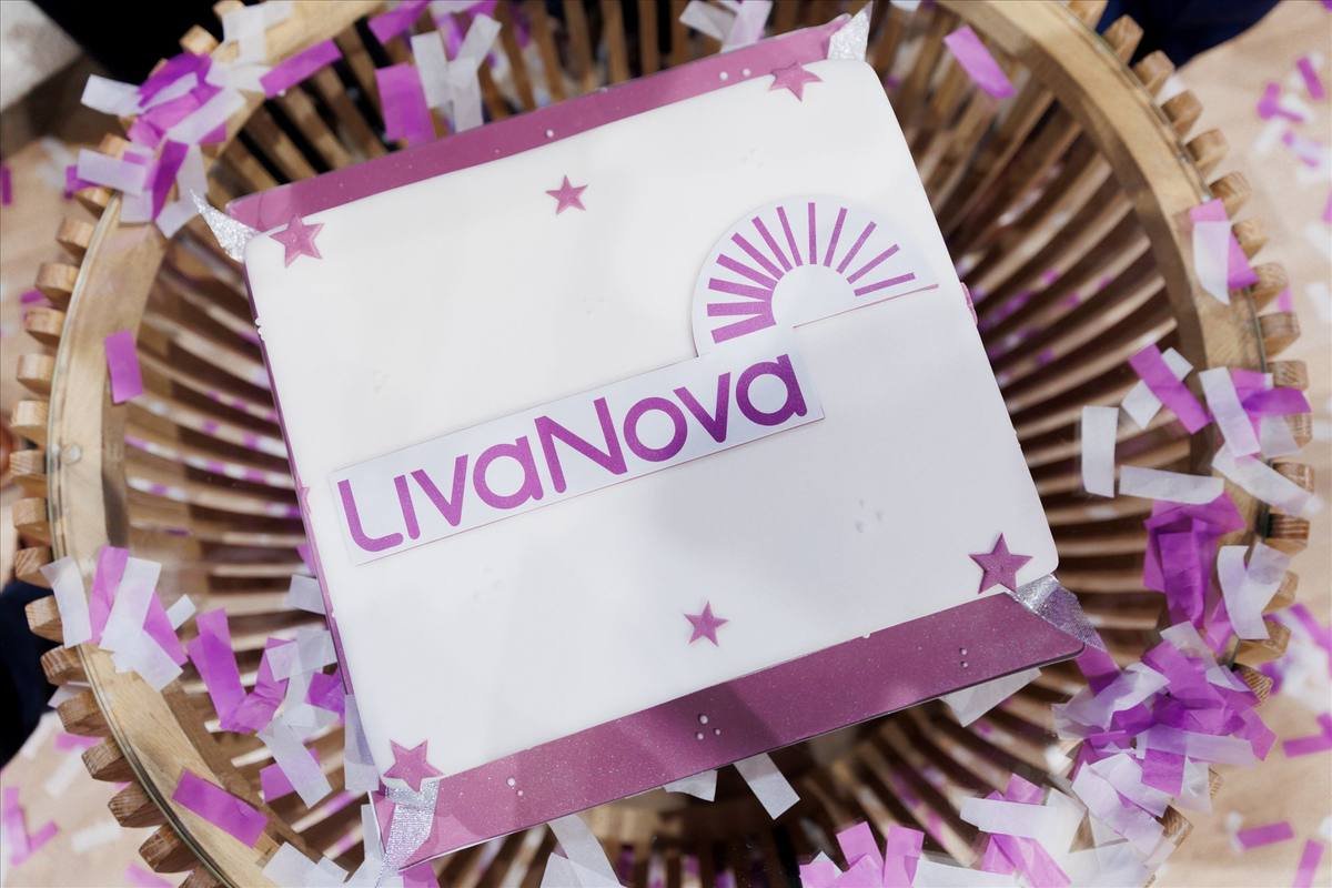 Branded LivaNova celebration detail with confetti