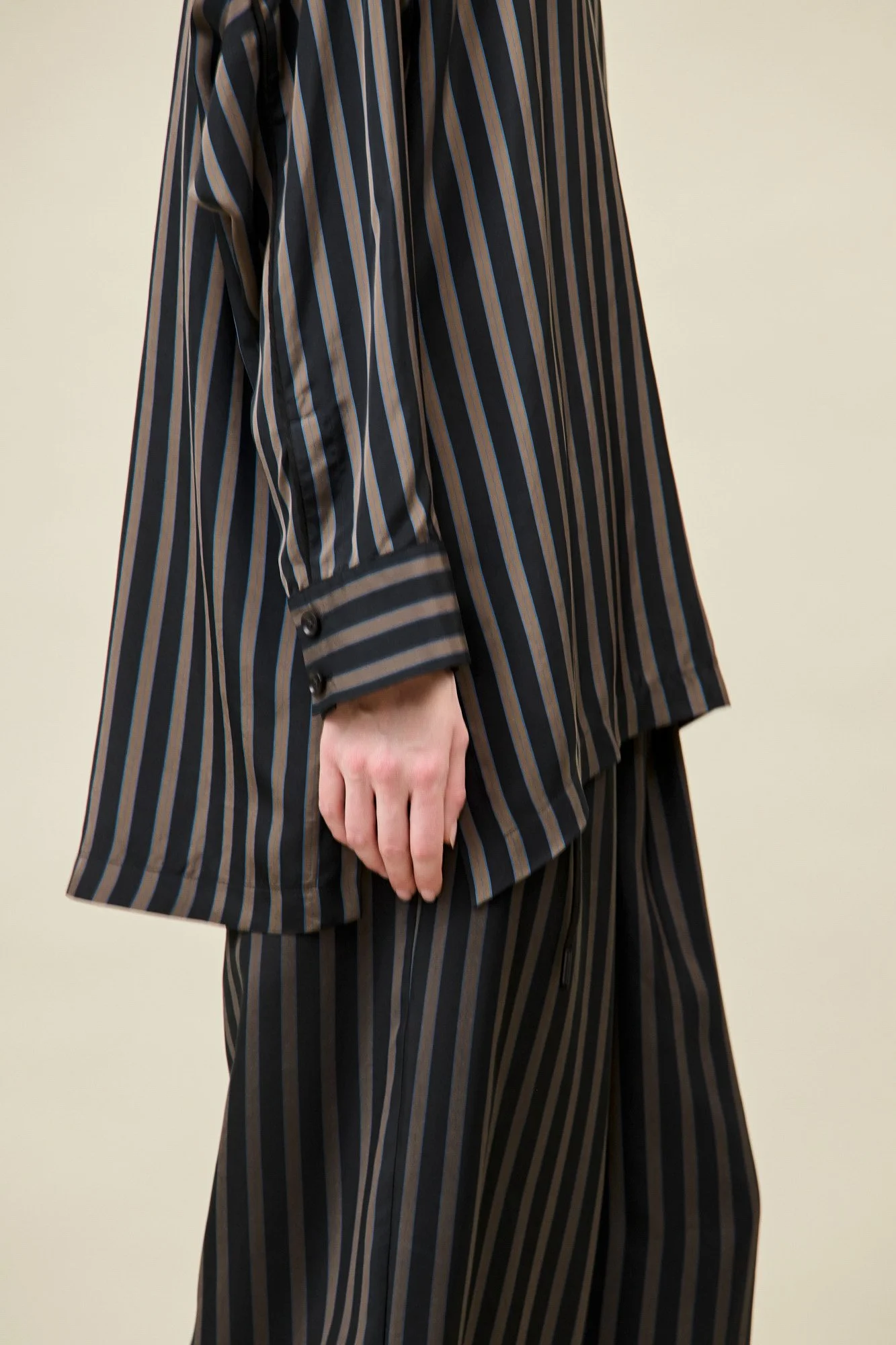 blouse_eny_43118-602_029.jpg