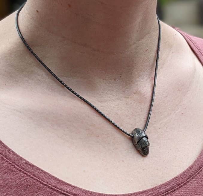 Arthropod-Neckpiece-Articulated-Silver-OnBody-Toby-Cotterill-Jewellery.jpg