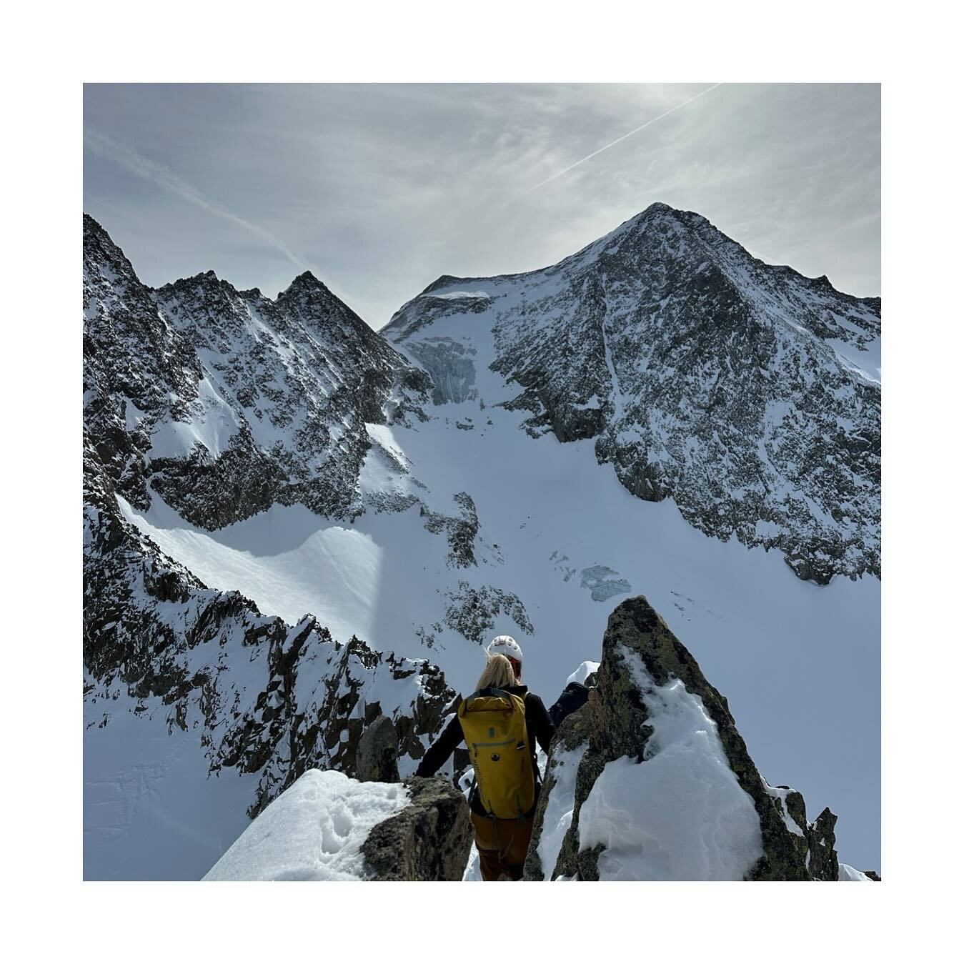 🏔️🤩⛷️Skitouren Paradies Stubai
.
.
.
.
#skitouring 
#vomfeinsten 
#stubai 
#tirol 
#outdoorsports 
#neverstopexploring 
#kohlatirol