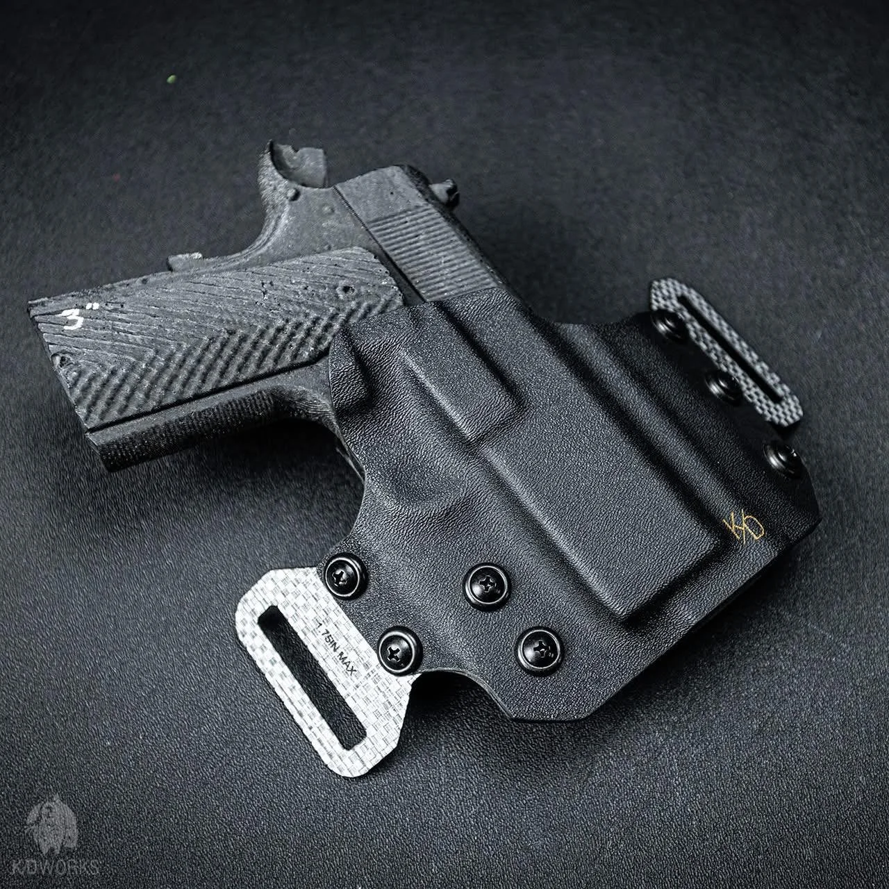 Colt Defender และ Para Ordnance P10.jpg
