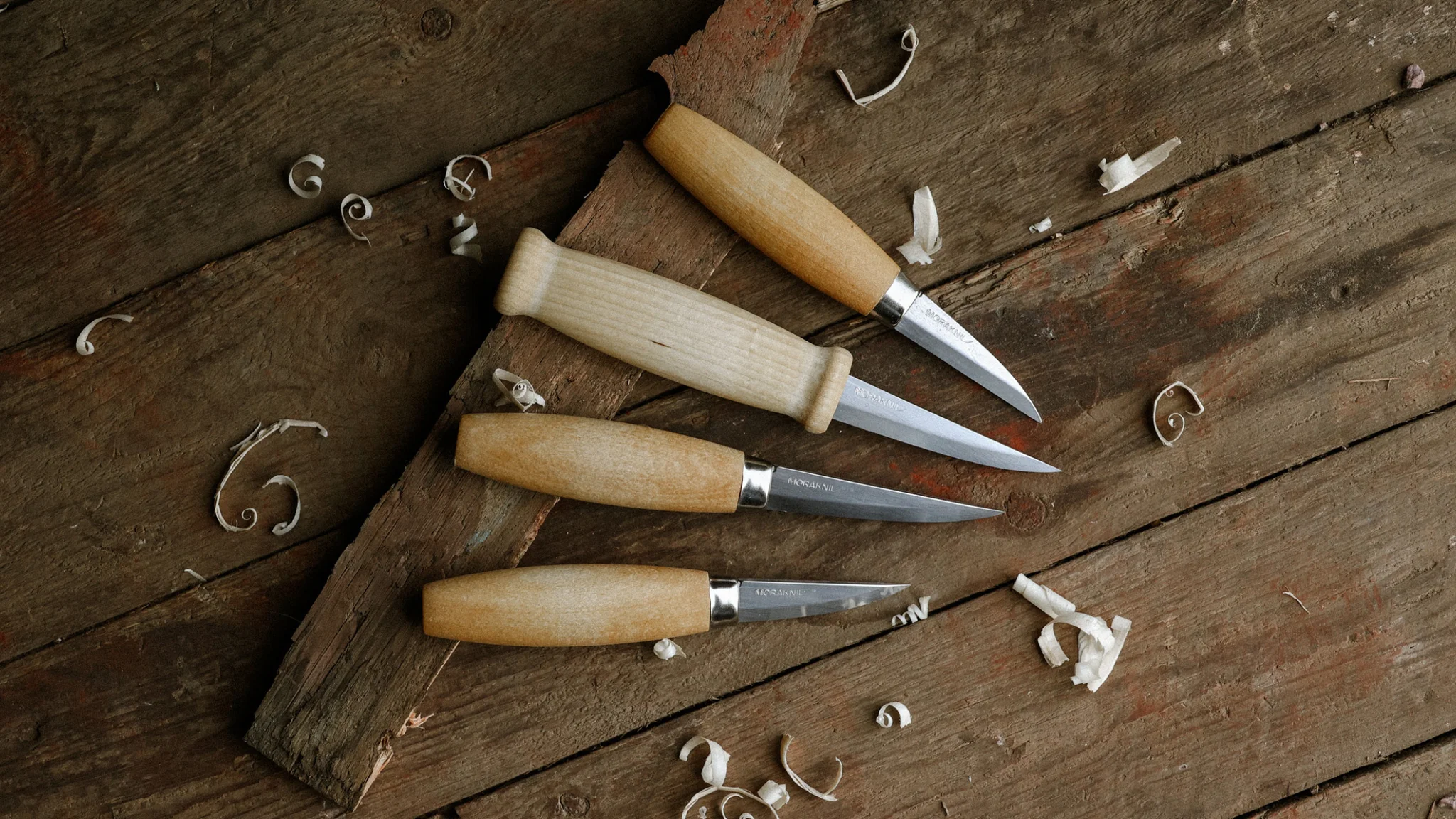 Woodcarving_Knifes_Lifestyle.png
