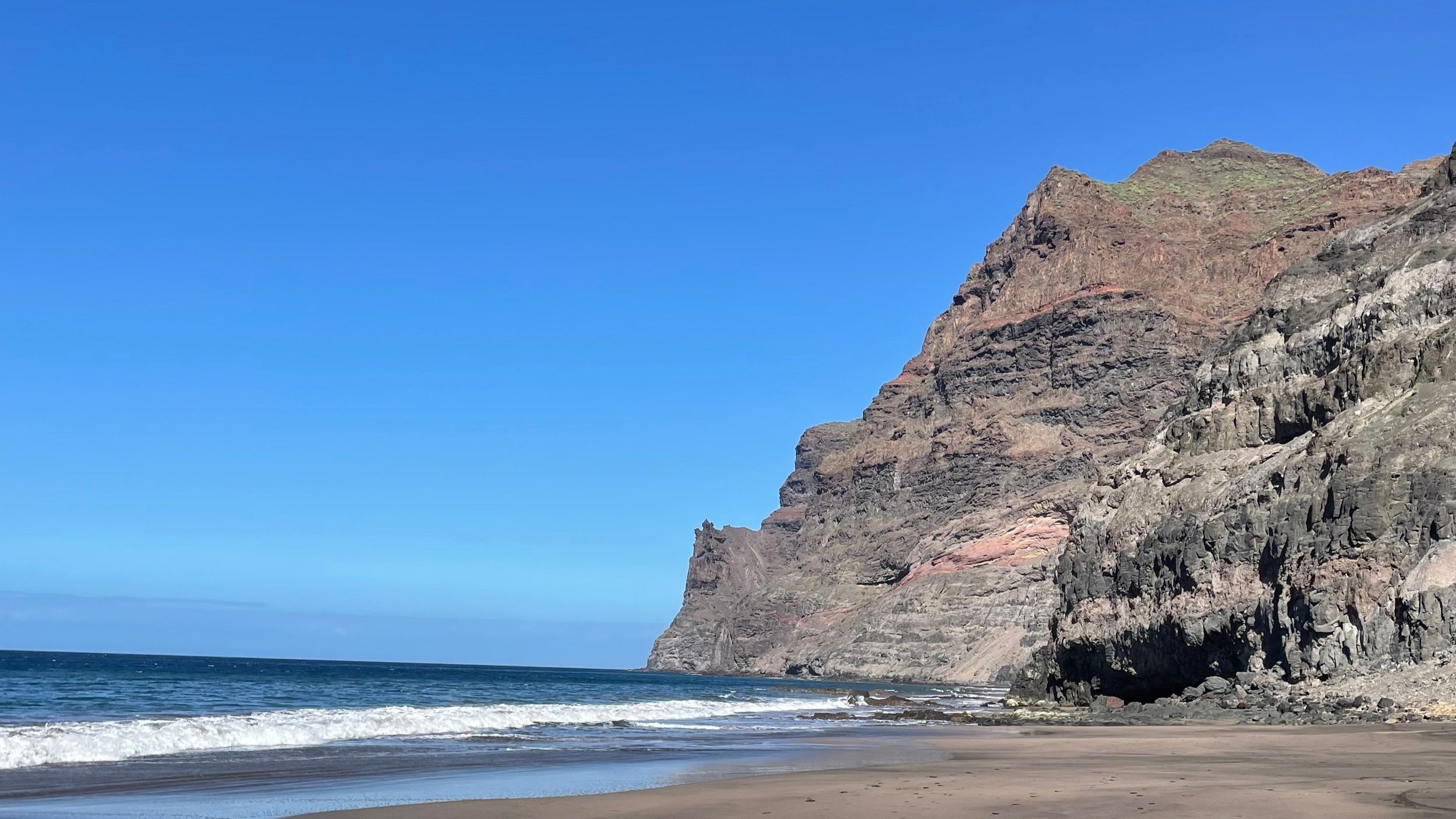 How to get to the secret Güigüí beach, Gran Canaria