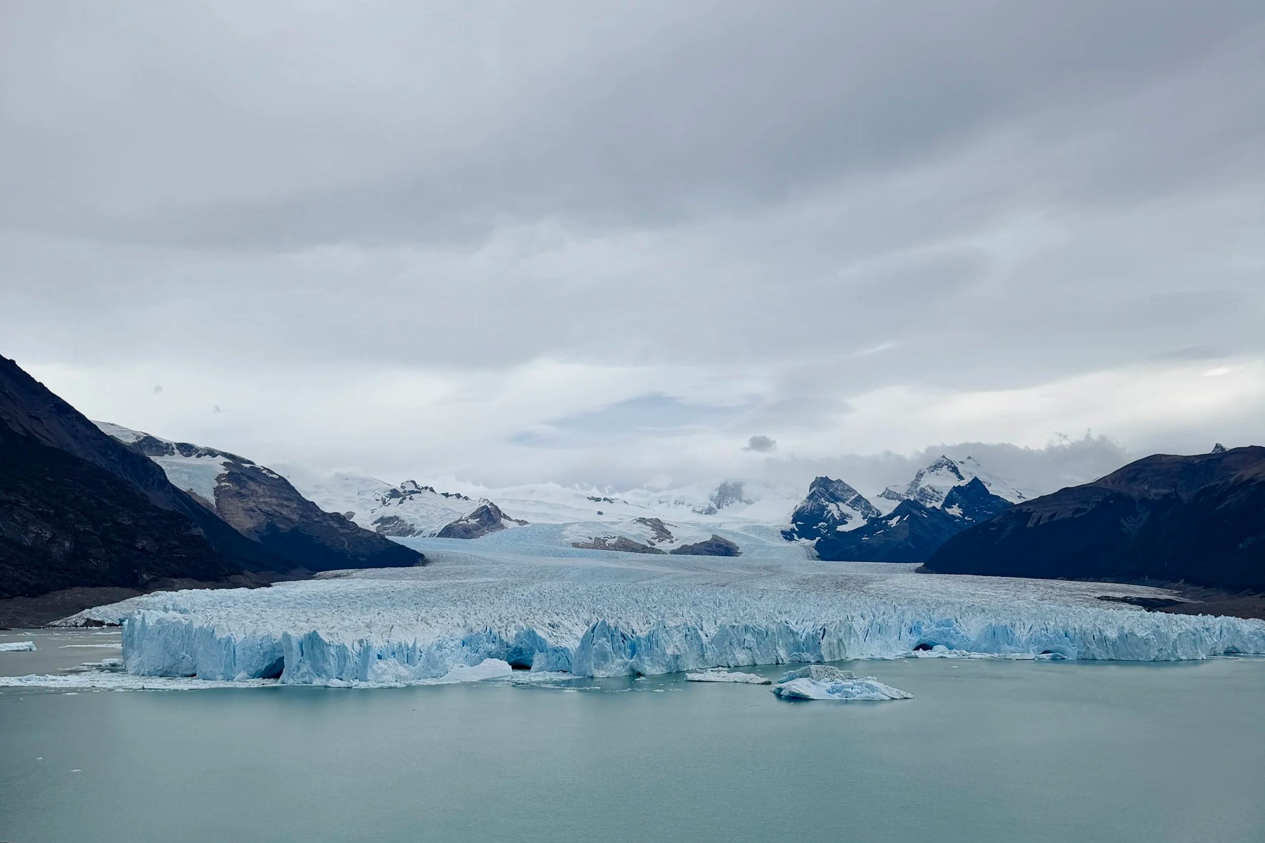 A day trip to the Perito Merino Glacier