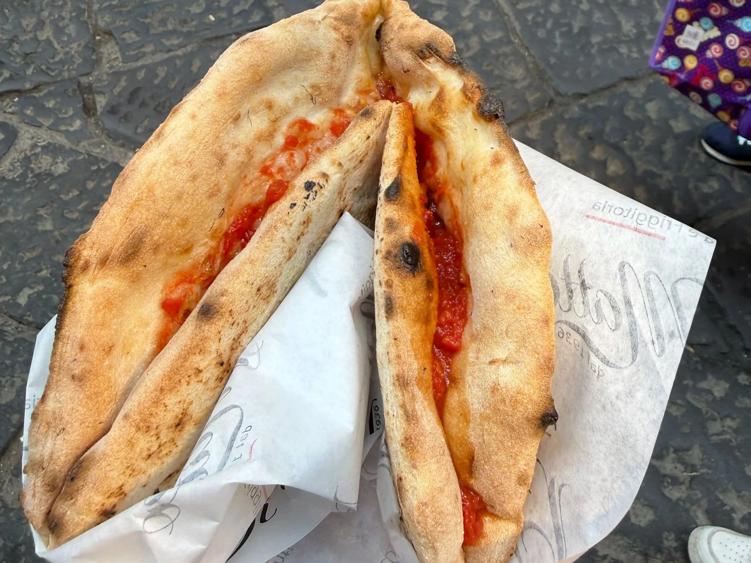 naples folded pizza
