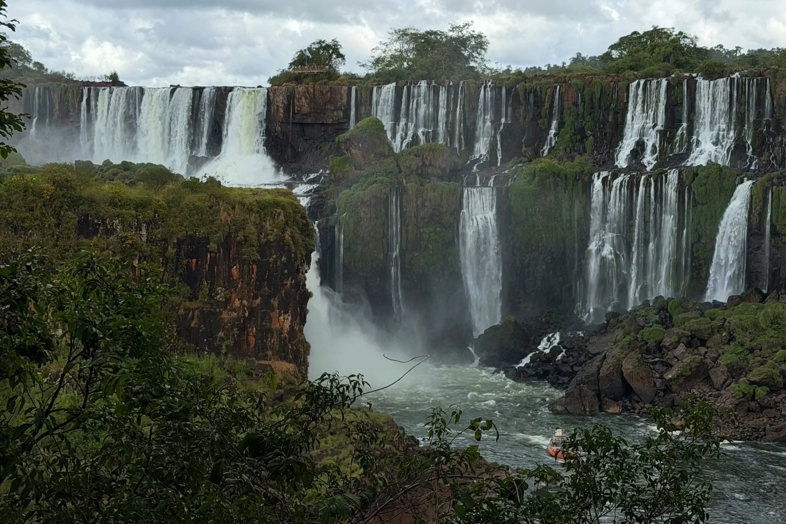 iguazu falls argentina