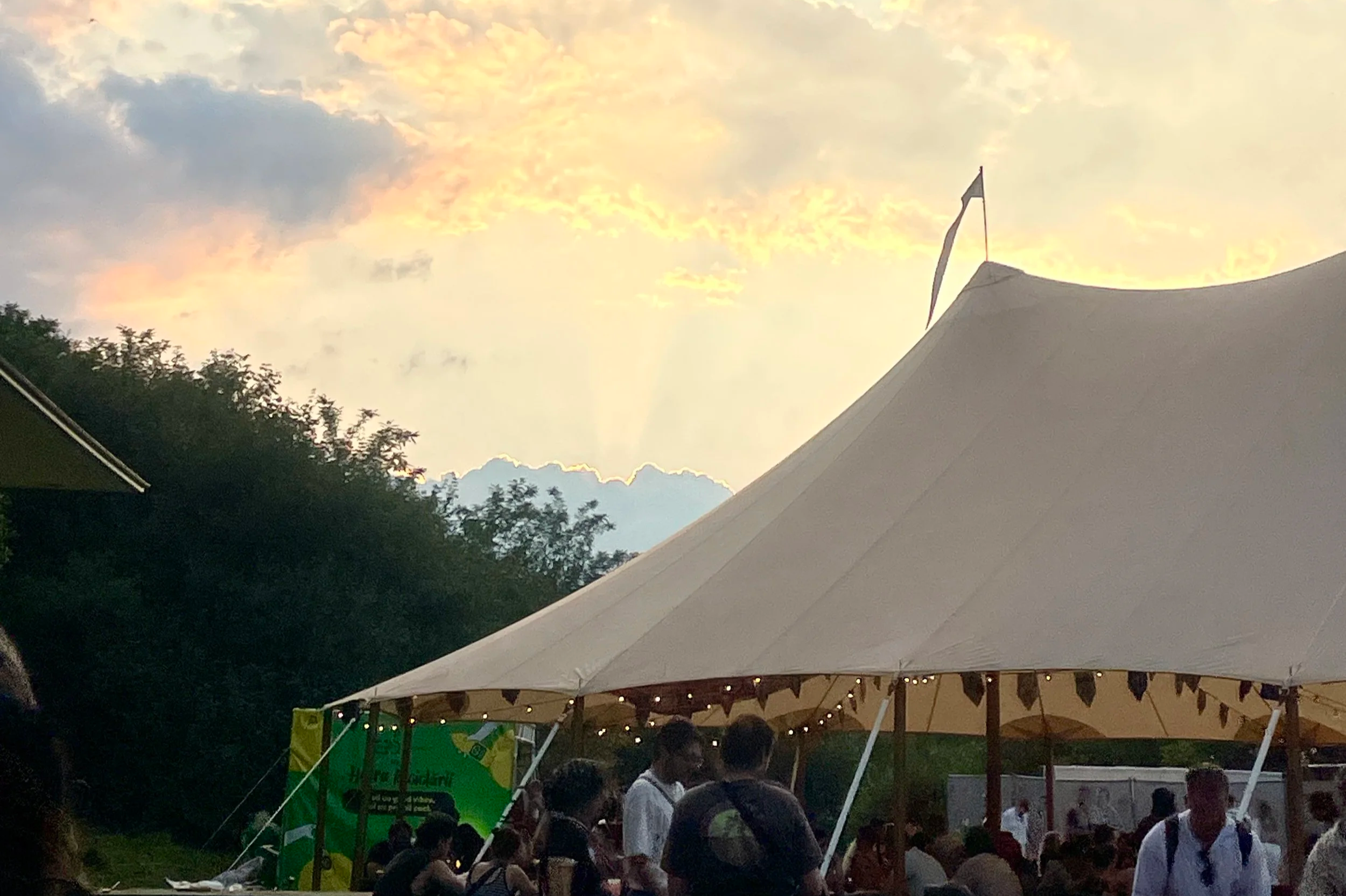 electric castle festival skies