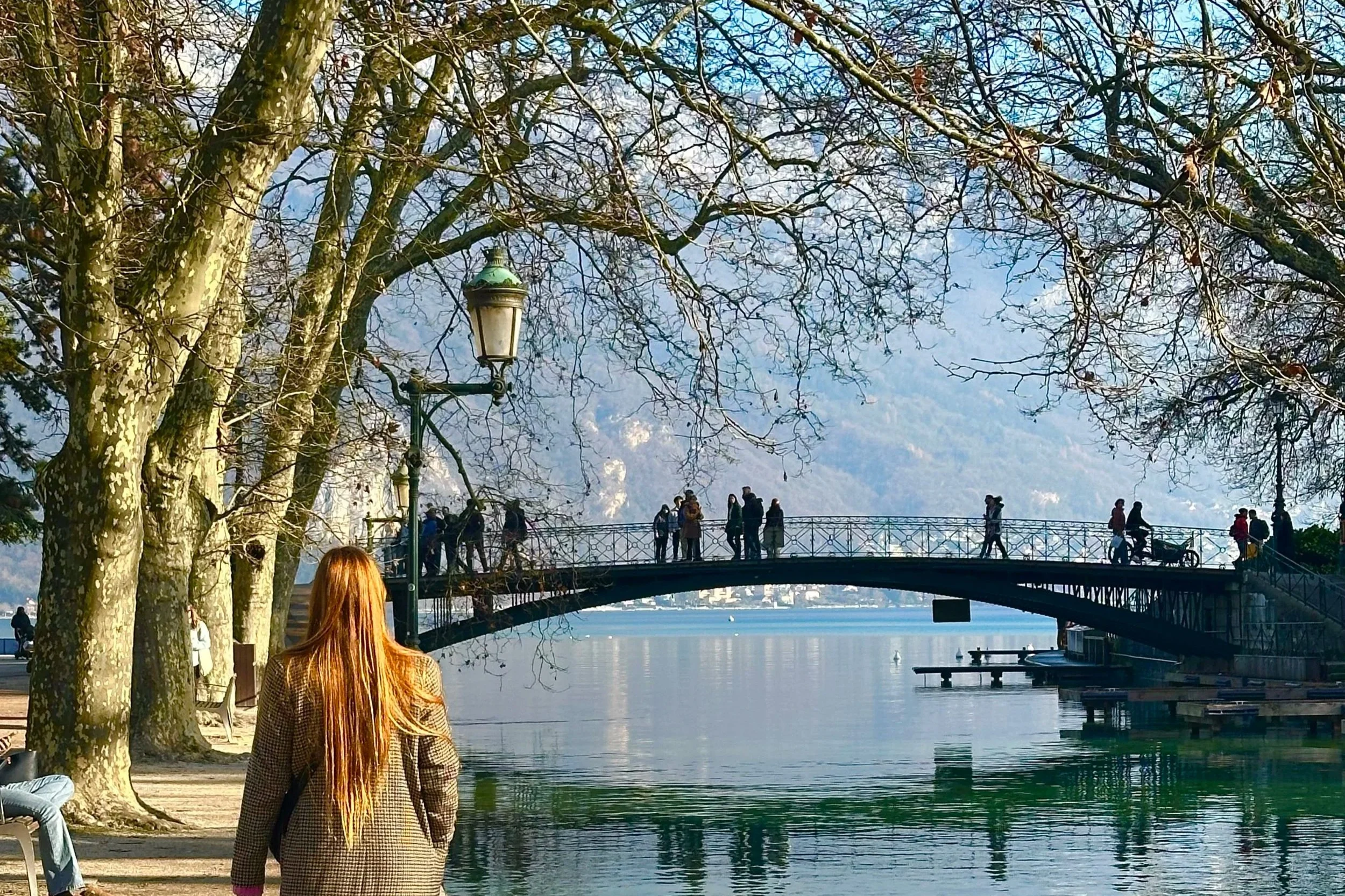 lovers bridge in annecy