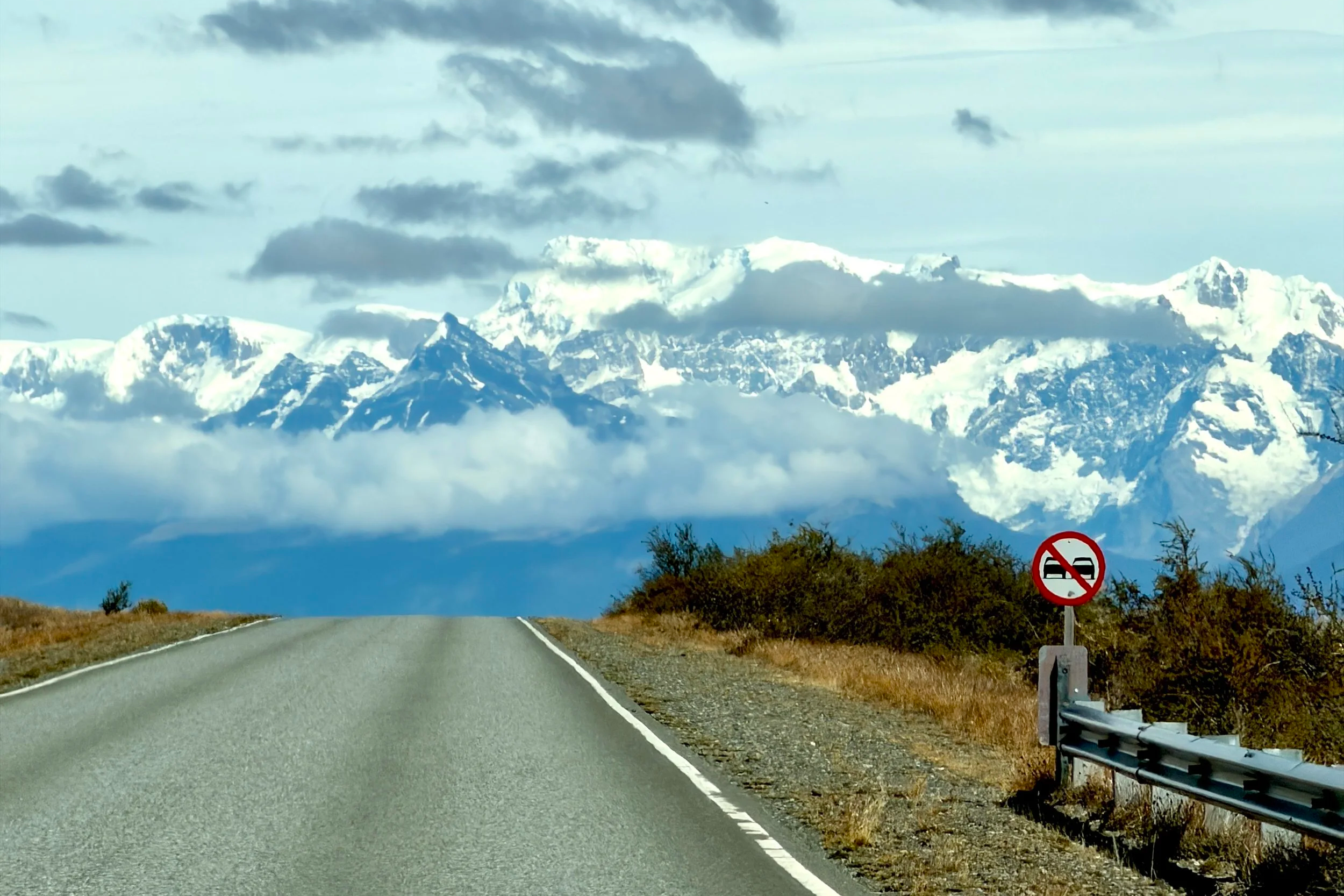driving in los glaciares national park