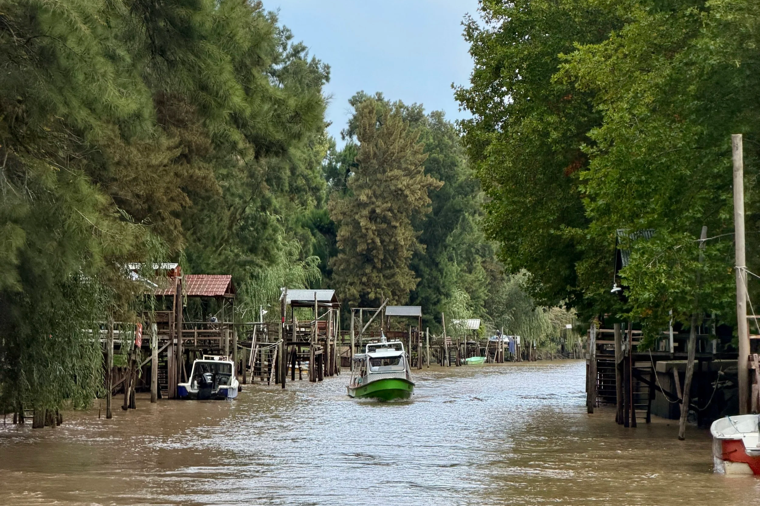 boats in tigre delta buenos aires