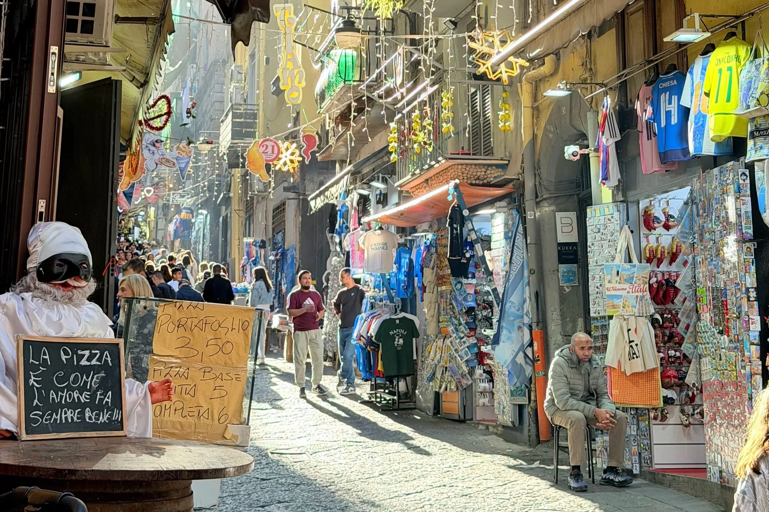 quartieri spagnoli napoli