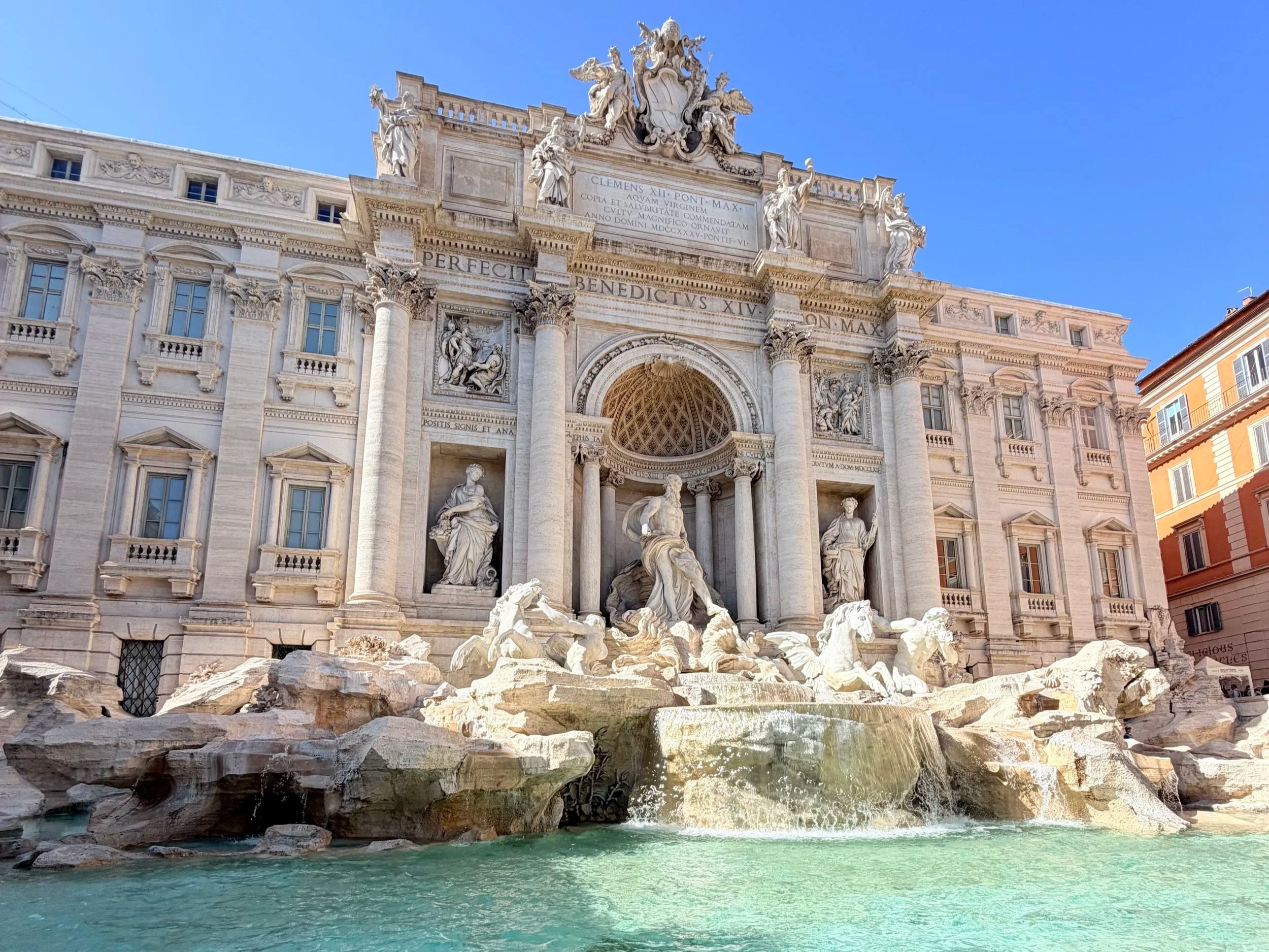 trevi fountain rome