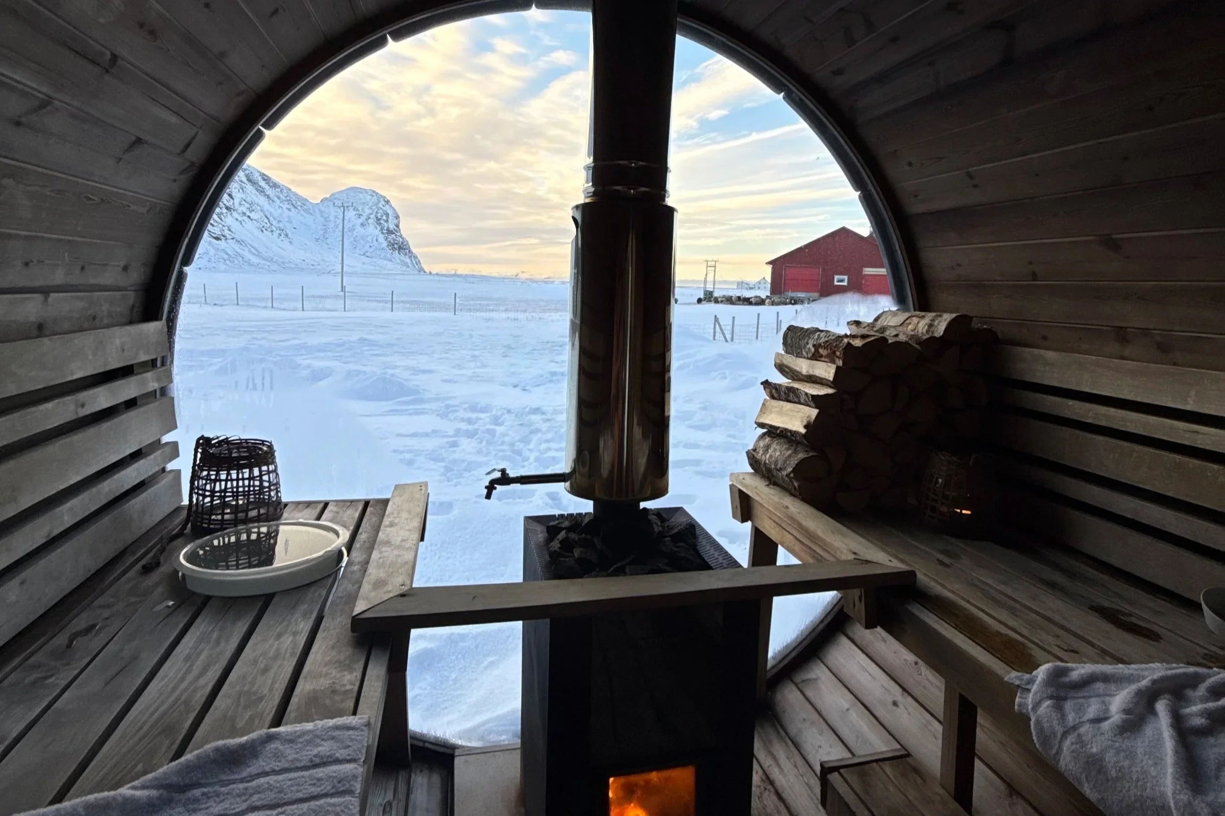 unstad arctic surf sauna