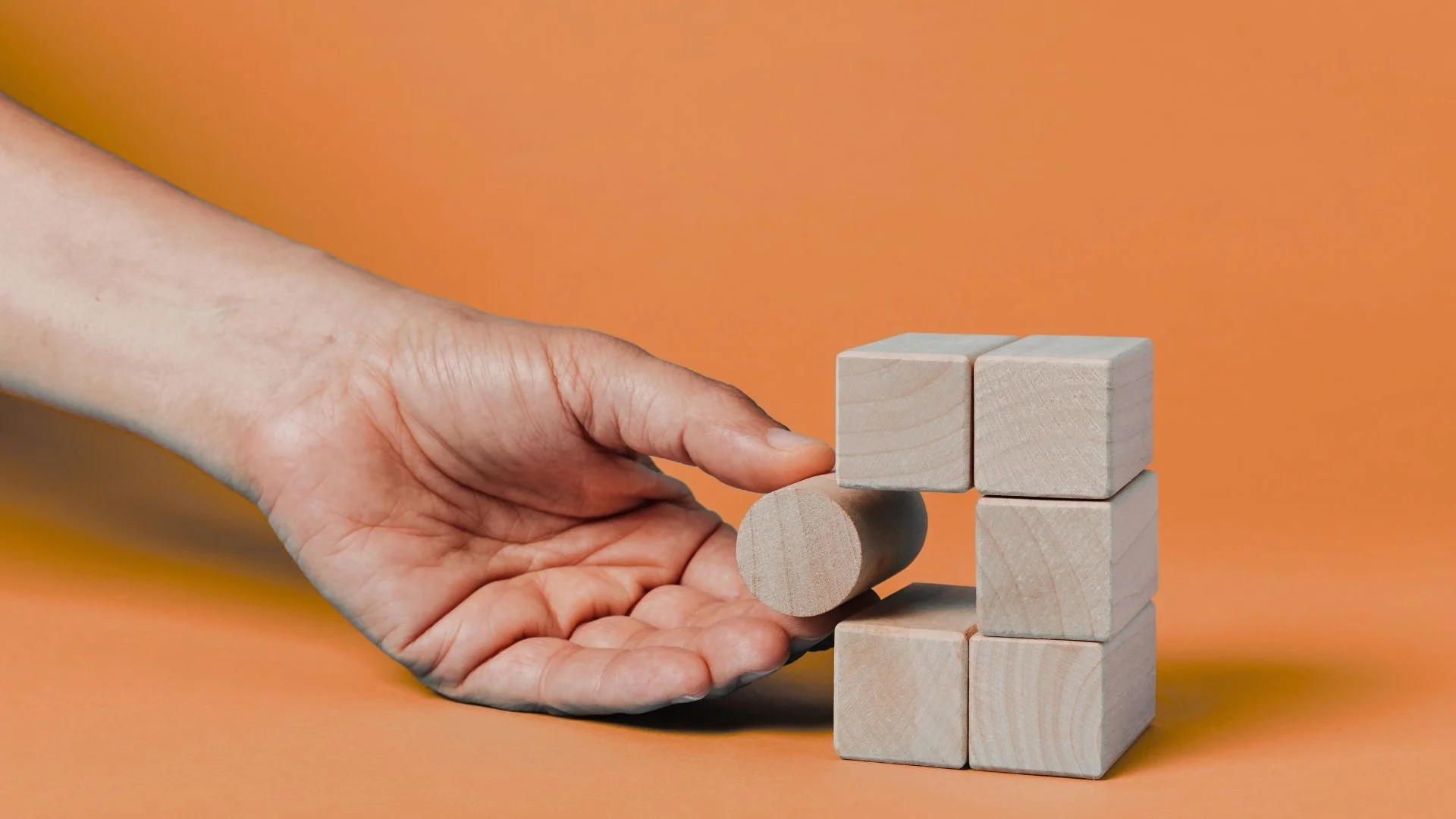 When Confidentiality Collides with Collaboration: Supporting Psychologists to Work Effectively in the MDT