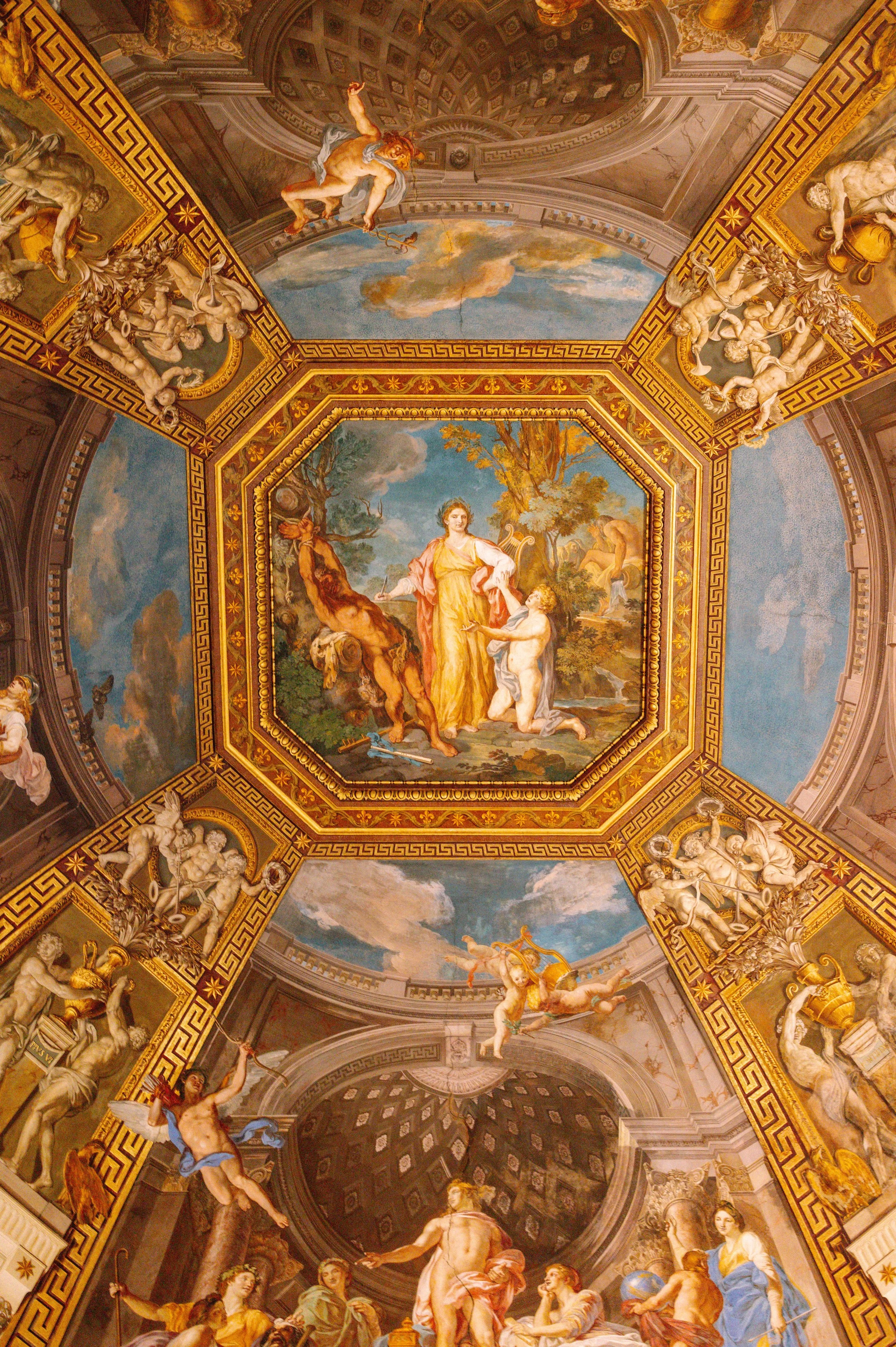 Villa Farnese.jpg