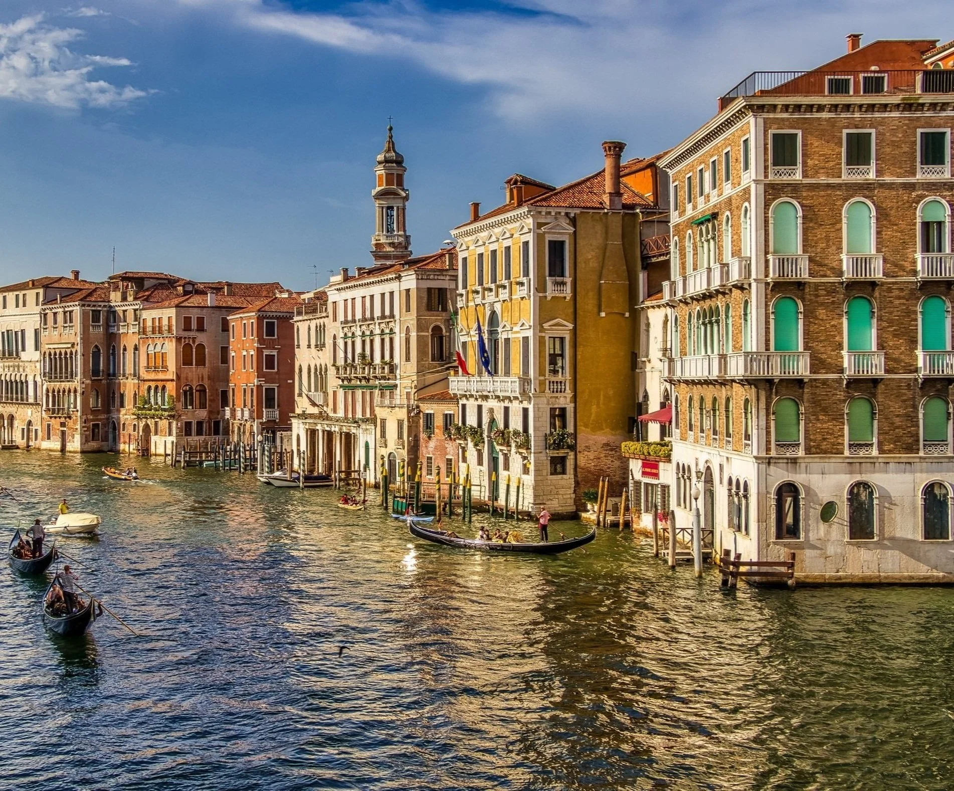 Venice: Splendour in Colour