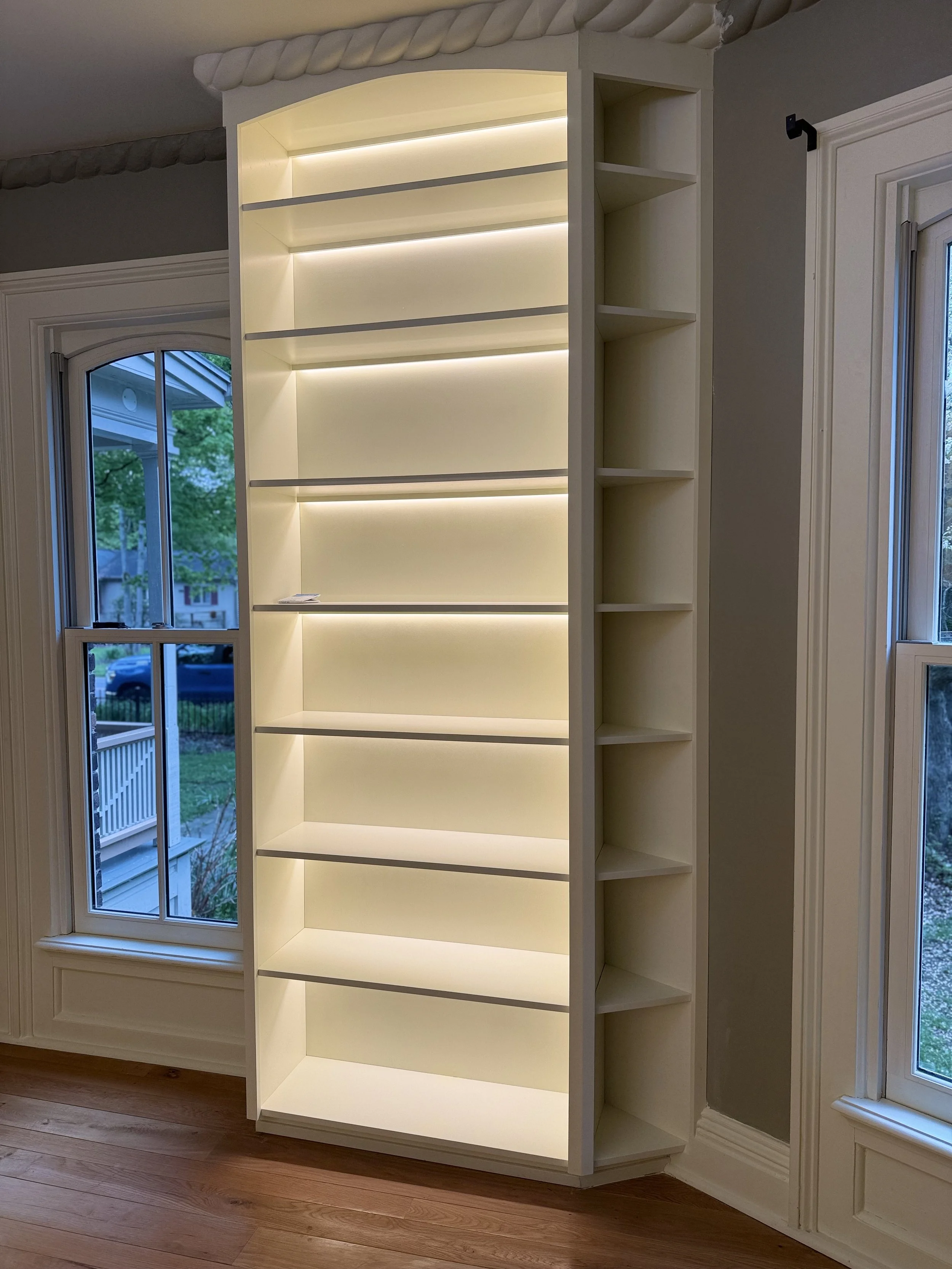 Stand Alone Shelving