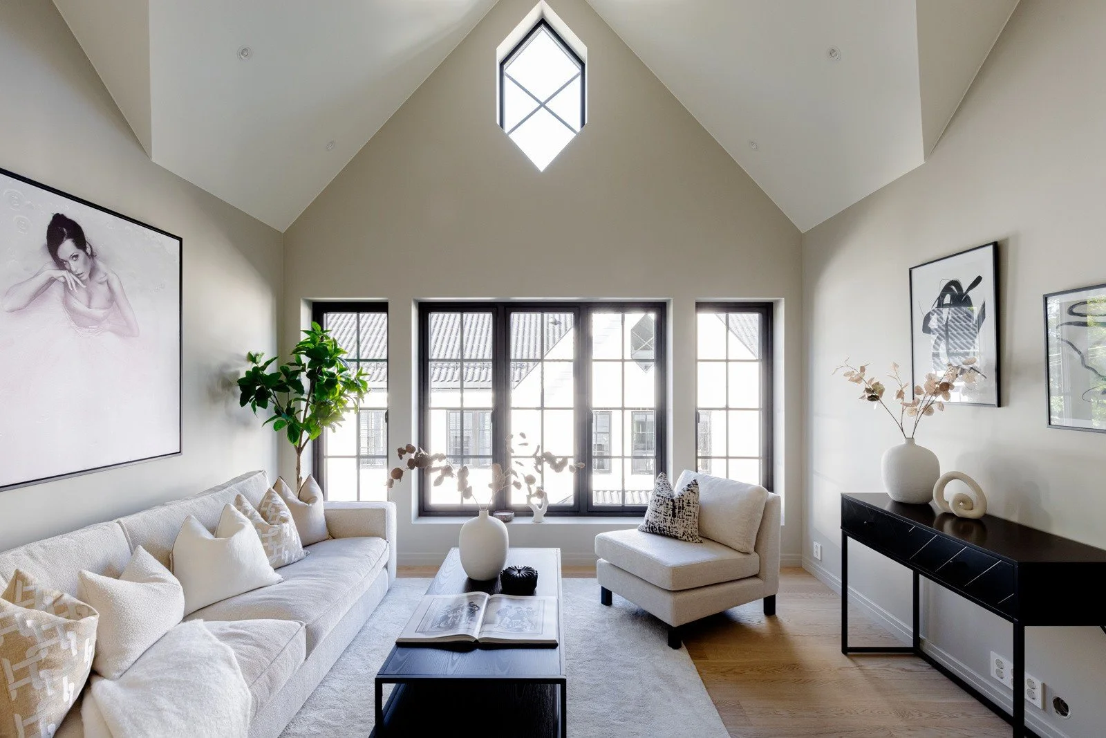 703_6b268b4b-51d0-48fa-9bde-2c6fff957b20 - Copy.jpg