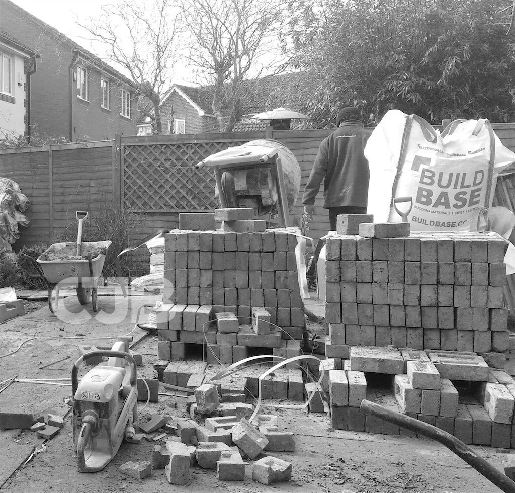 Extension, Orchard Road, Standon -  Bricks-2.JPG