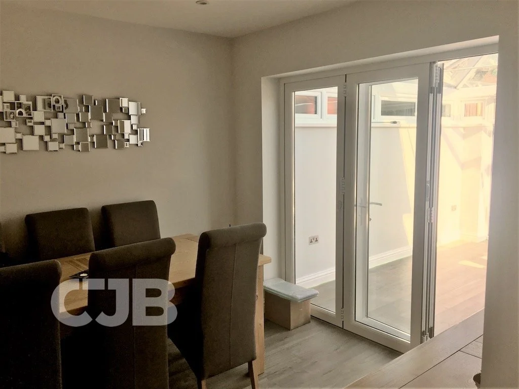 C Jennings Building, Stevenage extension builders in Hertfordshire, conservatory bi folds.JPG