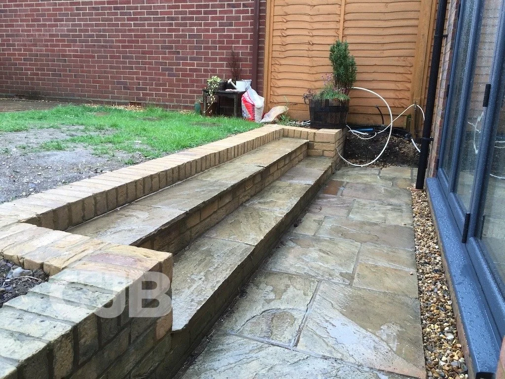 Extension, Orchard Road, Standon -  steps-2.JPG