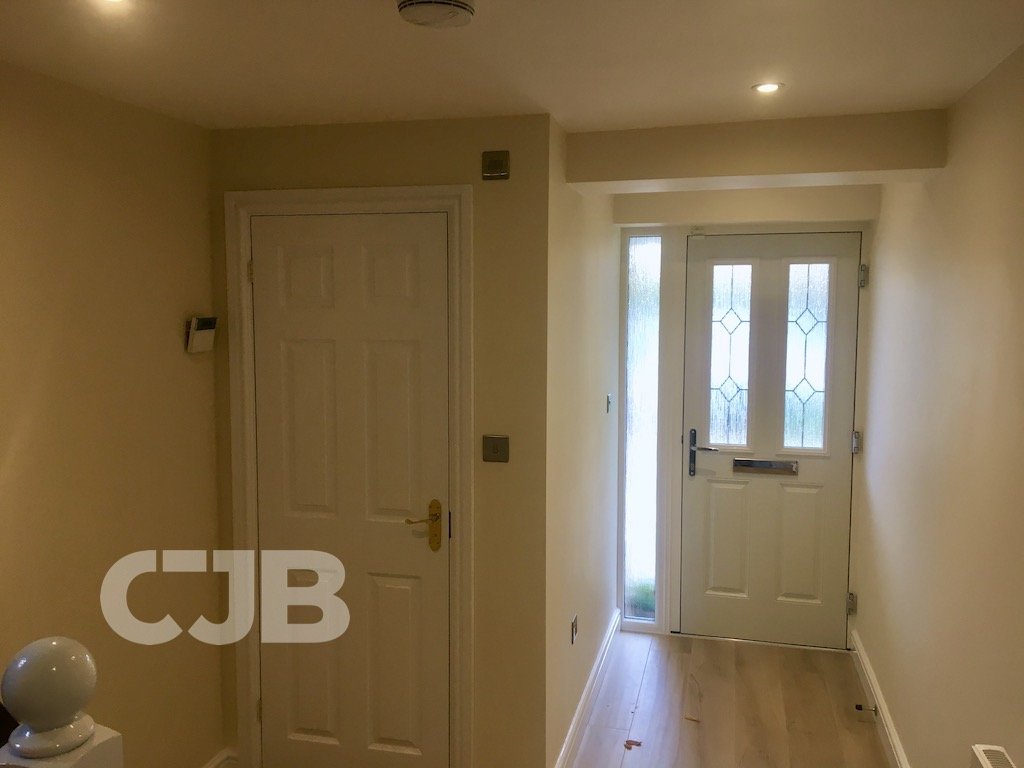  C Jennings Building, Panshanger, Wewlyn Garden City, extension builders, hallway.JPG