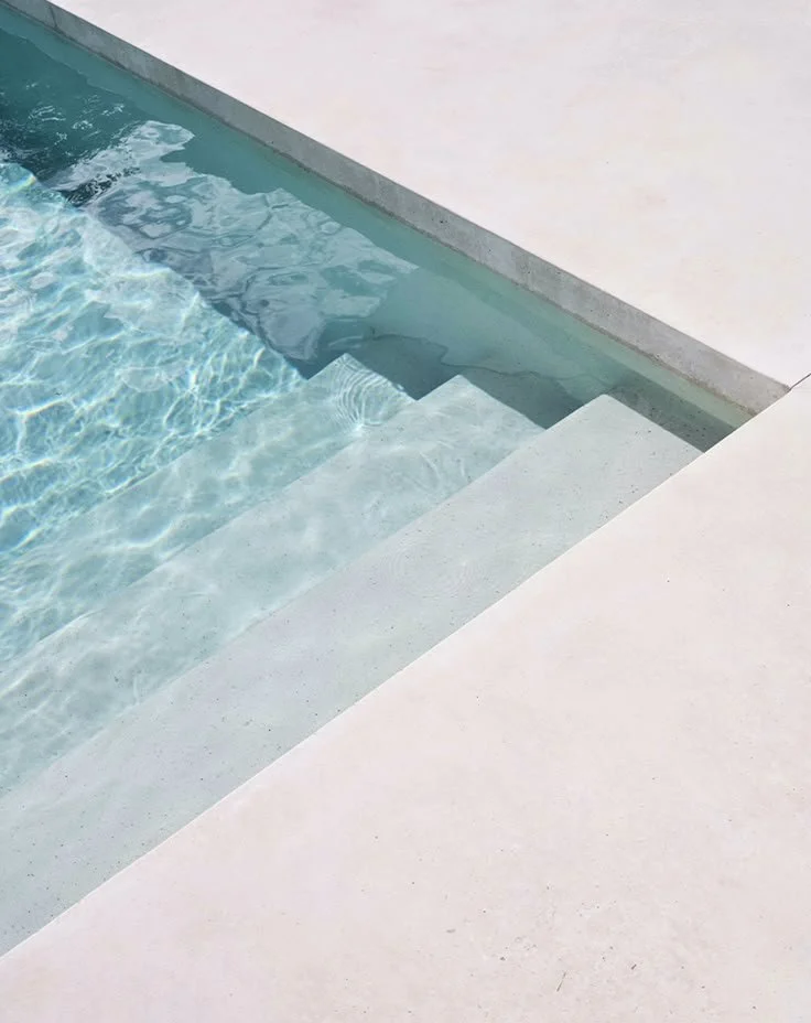 pool-steps-water.jpeg