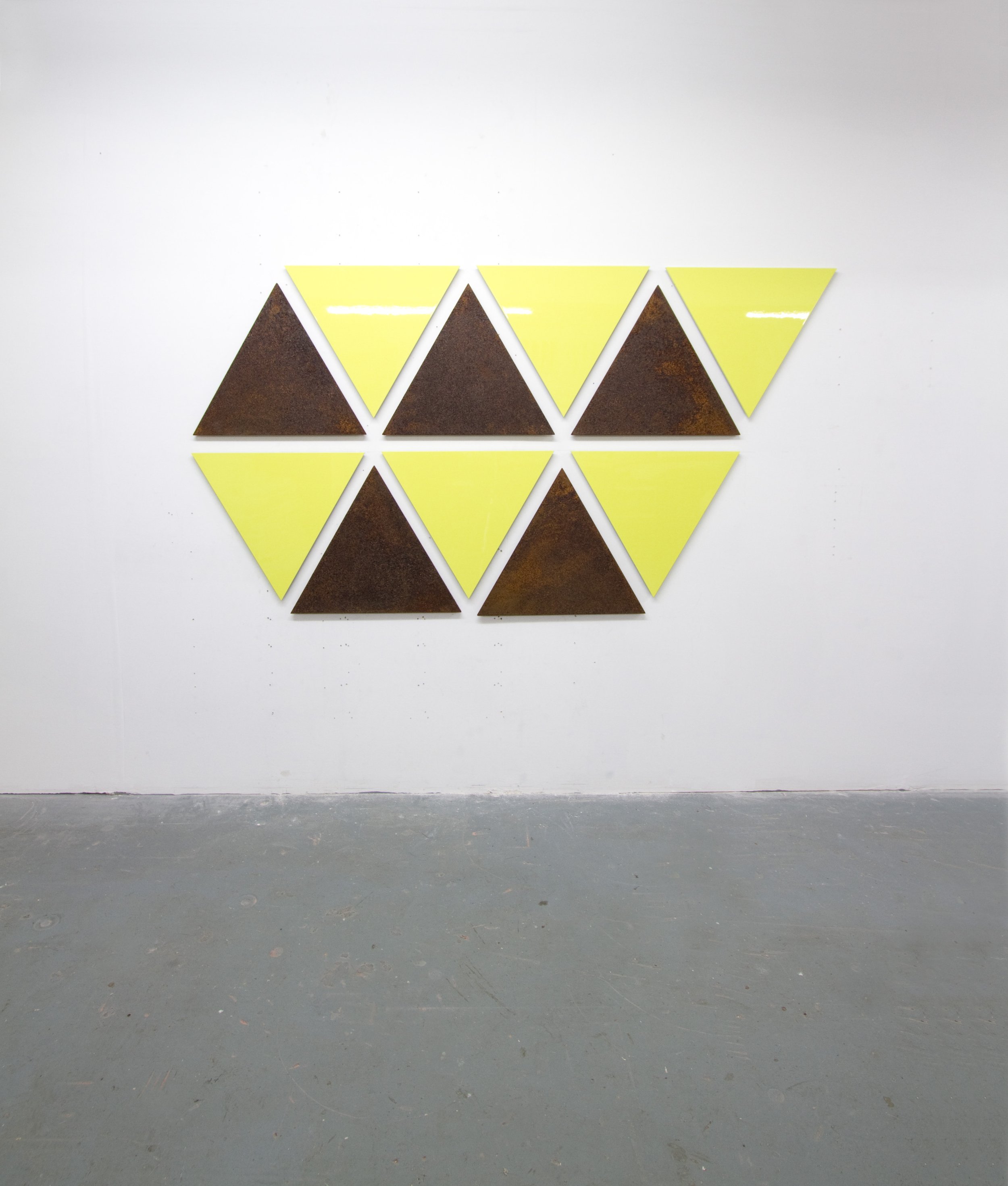 No. 280 Triangles, 2011
Painted aluminium and raw mild steel
88 x 185 x 2 cm