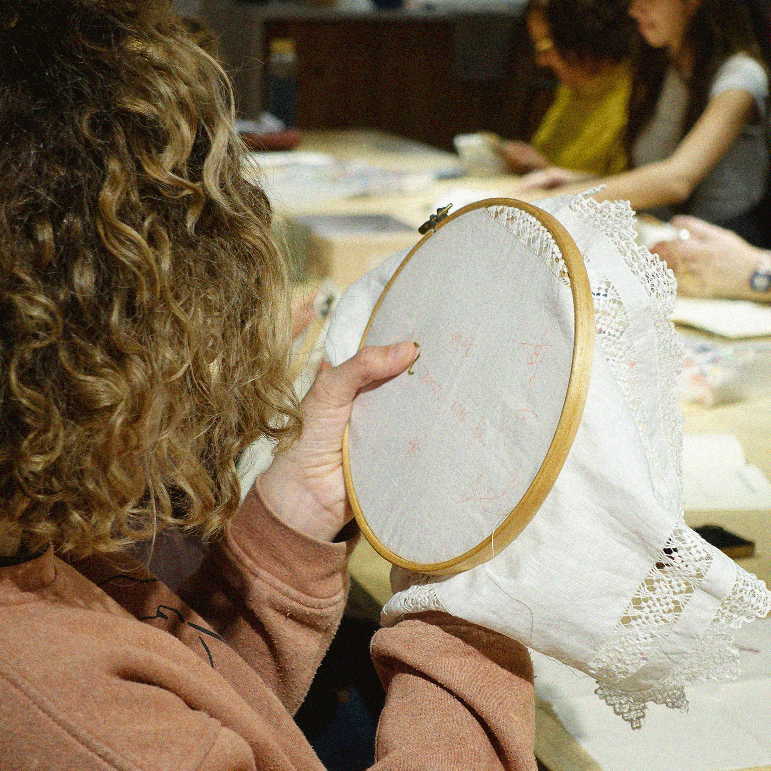 Aula abierta textil - mayo (lunes de 18h a 20h)