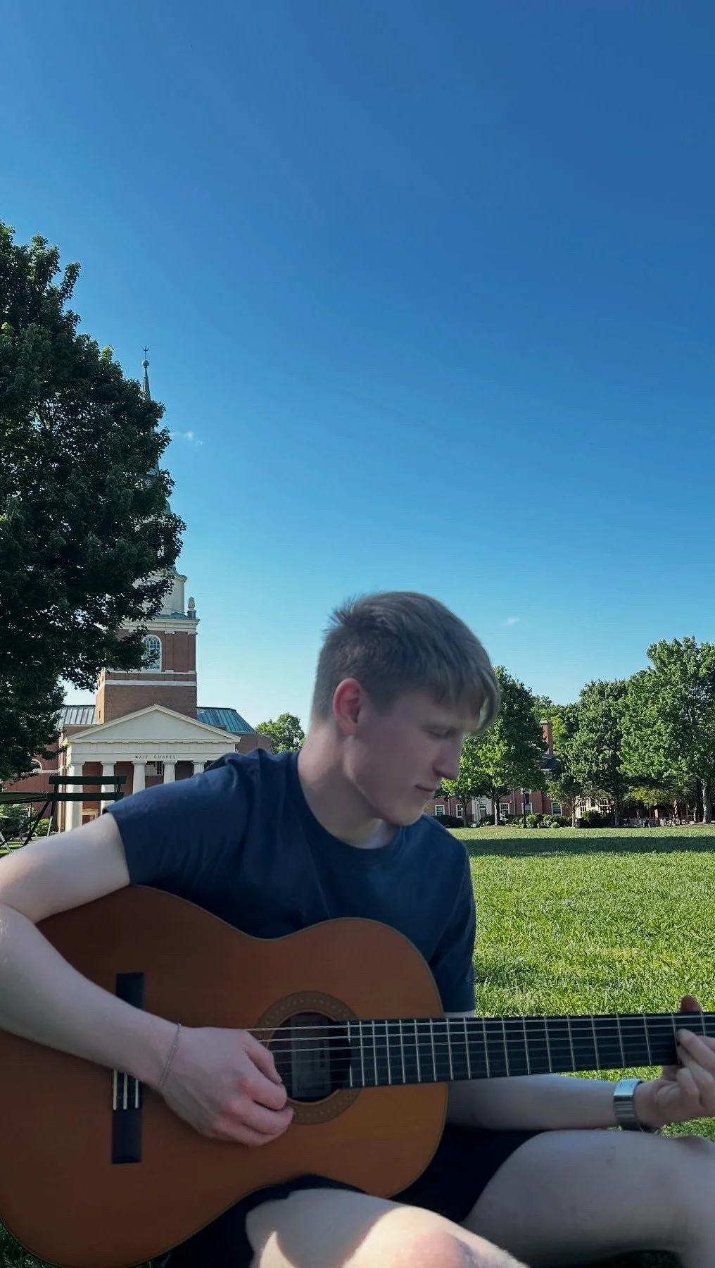Something new I’m working on… with a mention of one of my favorite songs by @samuelherbmusic
Let me know what you think of it! ⛰️
#music #singer #musician #newmusic #love #noahkahan #samuelherb #countrylife #countrysong #songwriter #gu