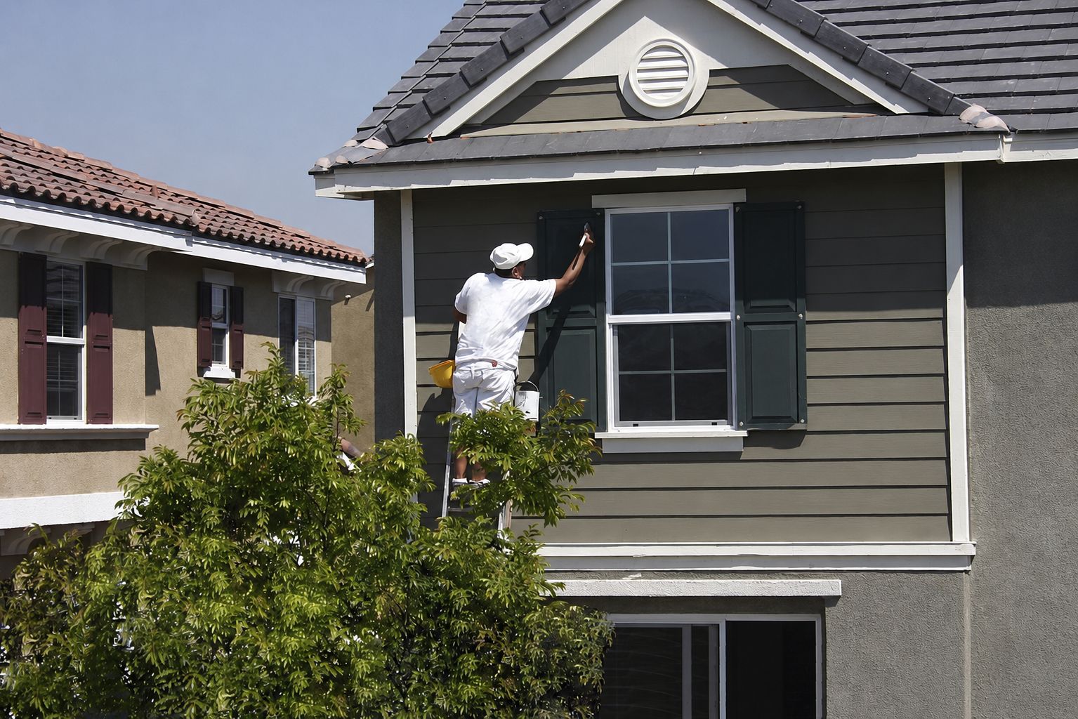 Summer Is the Best Time to Paint: Here’s Why