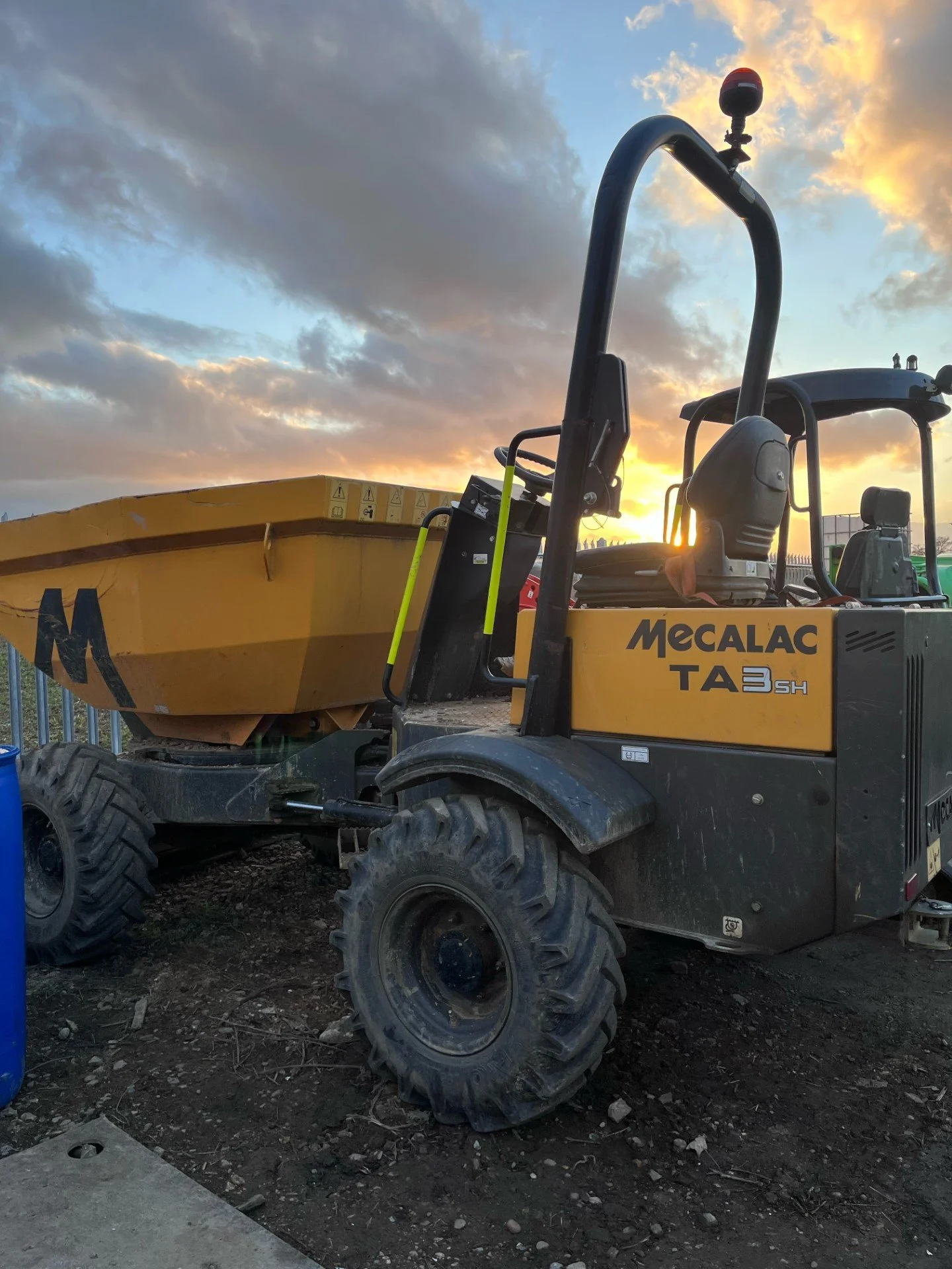 thumbnail_image2 (3).jpg