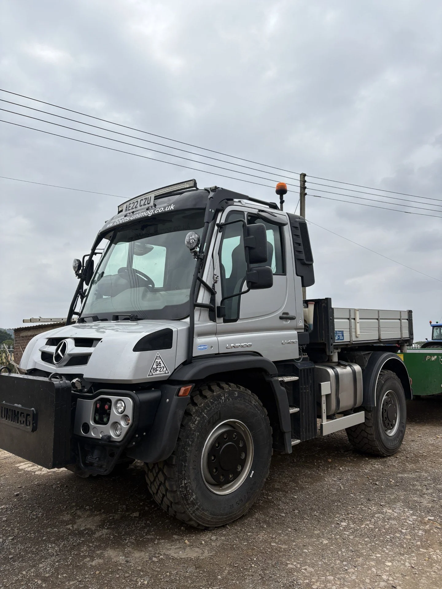 thumbnail_image0 (1).jpg