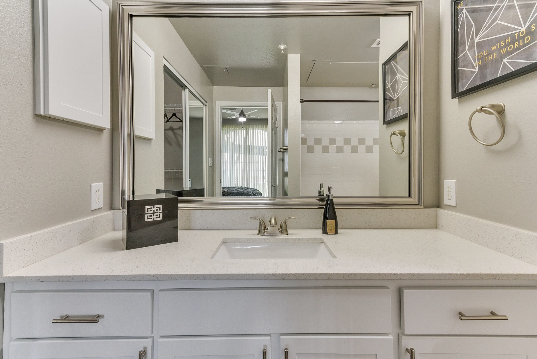 windsor-legacy-bathroom.png