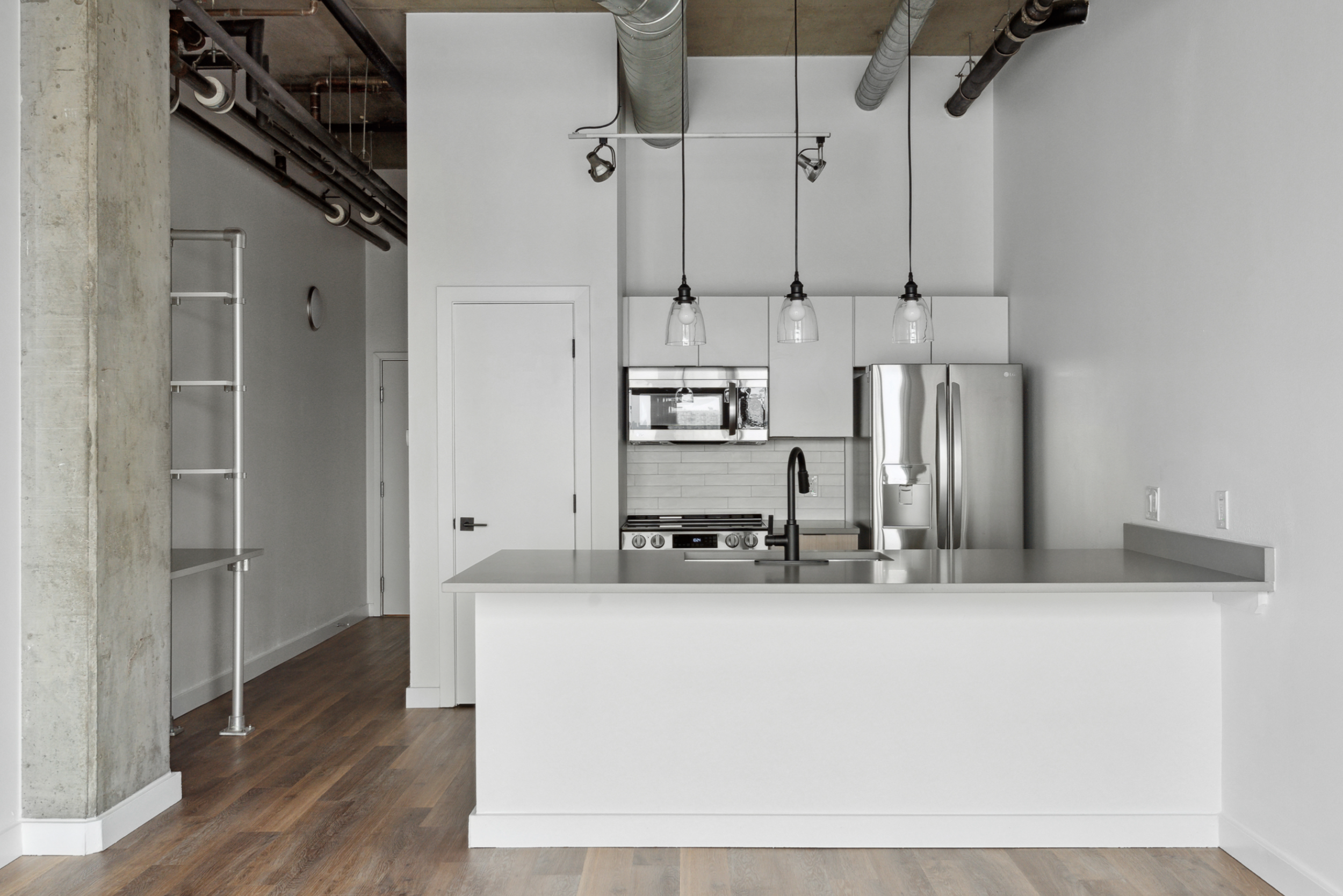 Premier-lofts-kitchen.png