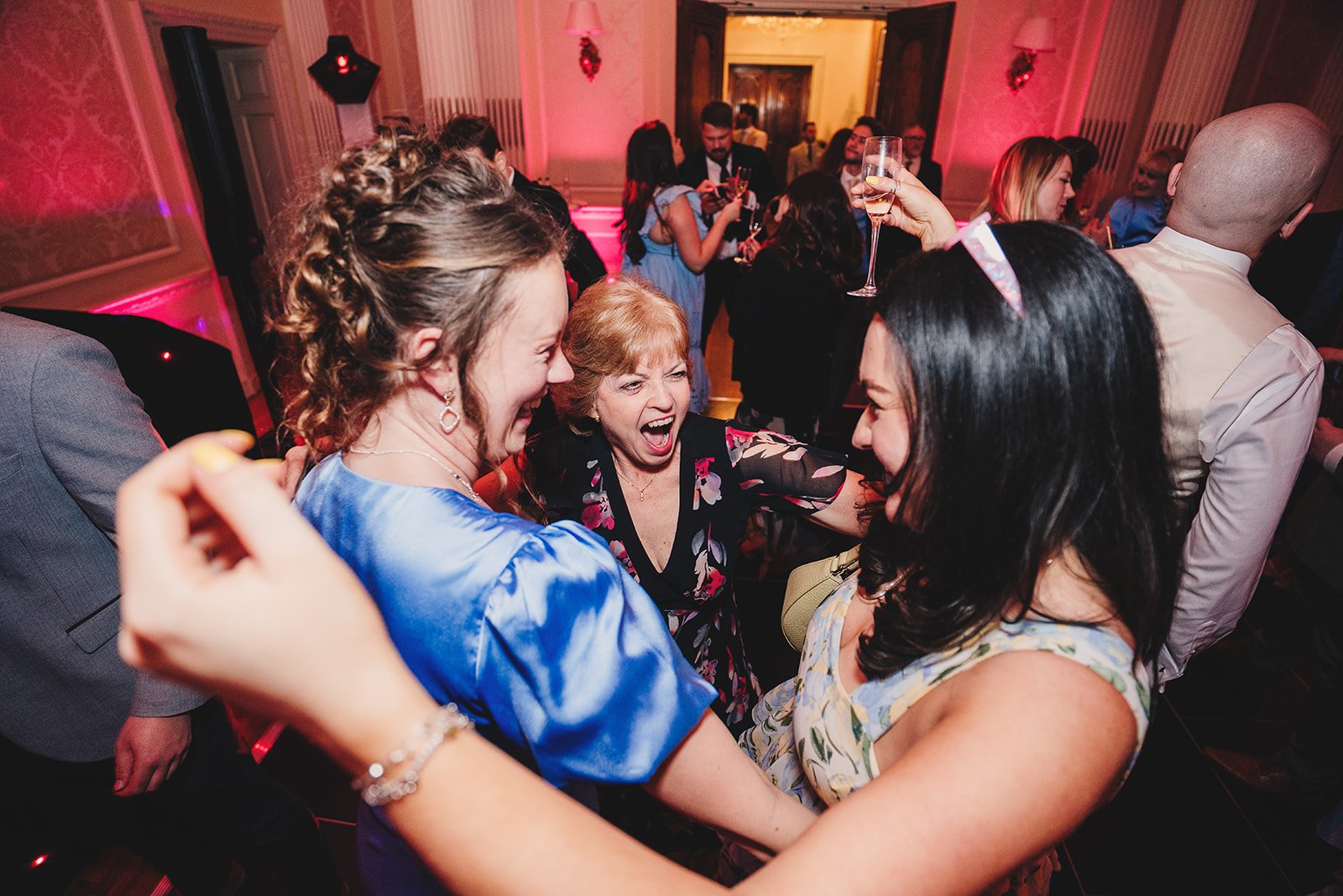 Sam & Ellie - Colour-1588.jpg