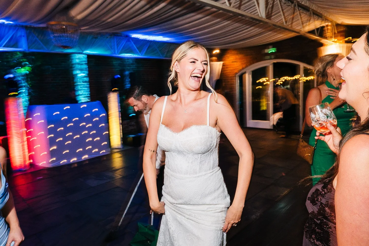 northbrook-park-bride-dancing.jpg