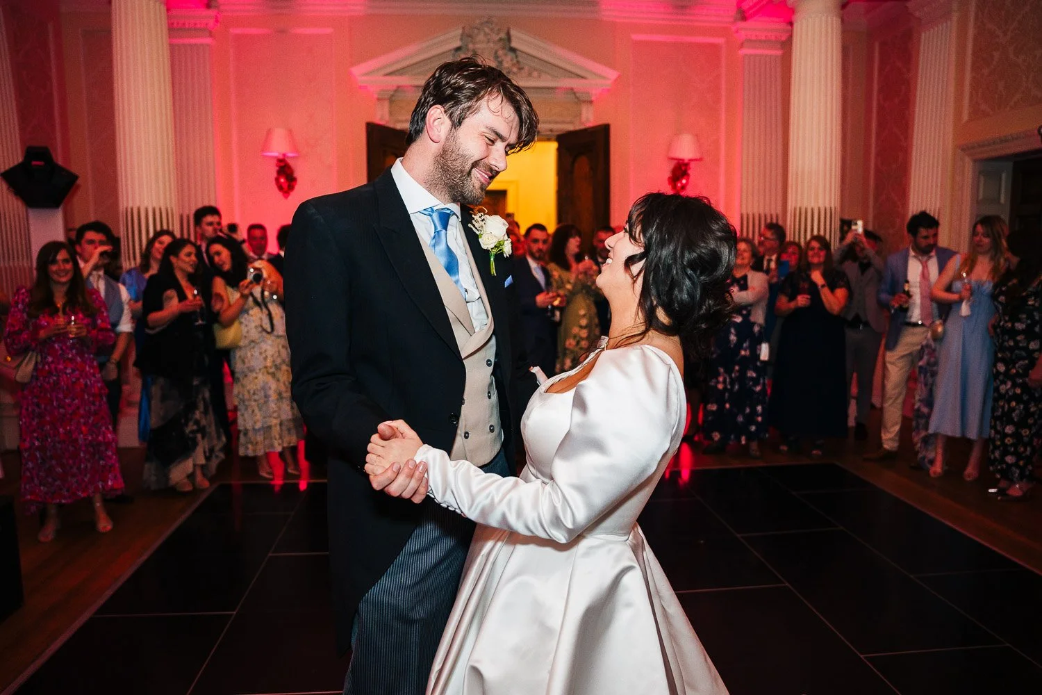 maidenhead-wedding-couple-first-dance.jpg