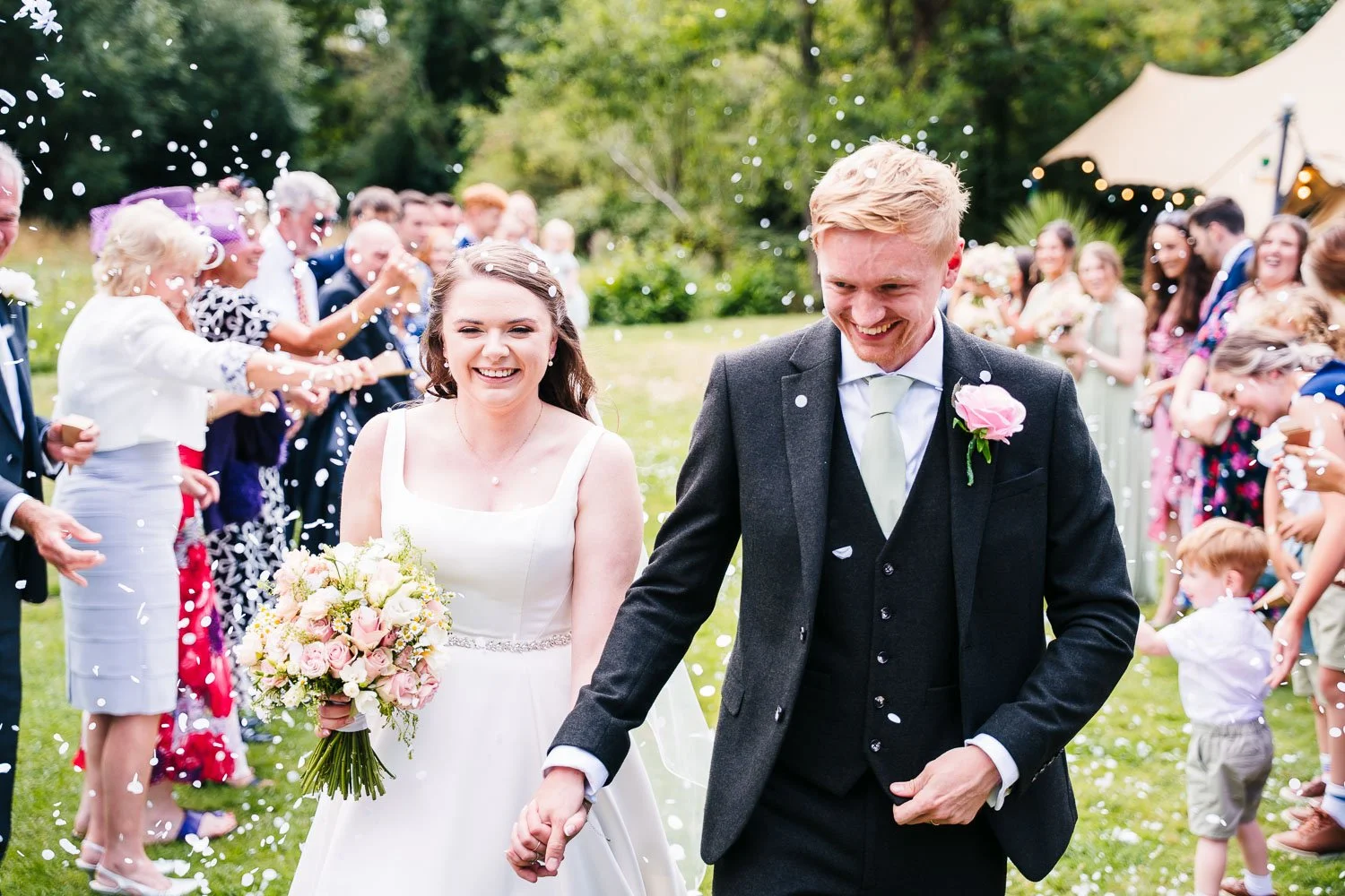 bartons-mill-wedding-confetti-tunnel.jpg