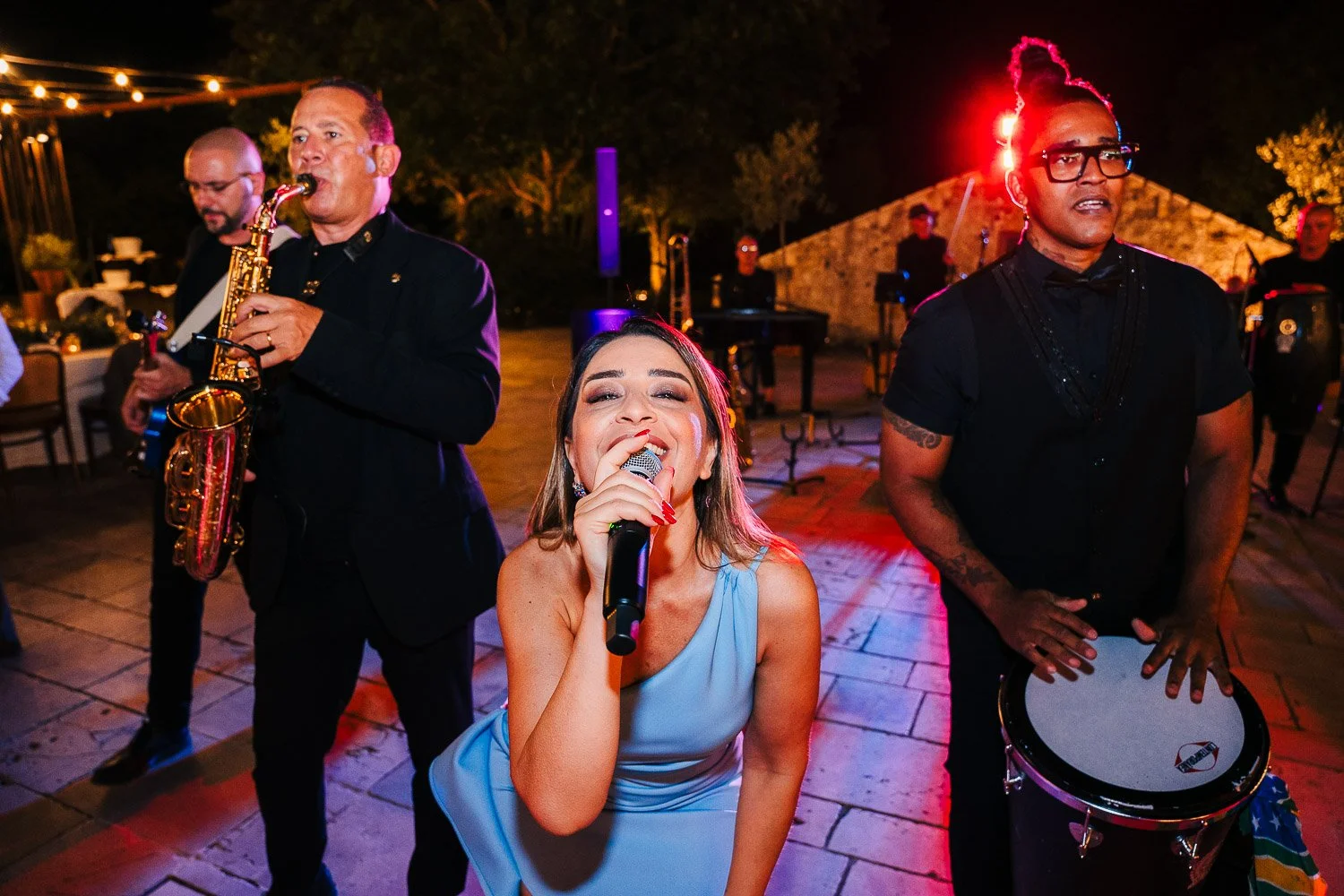 destination-italy-wedding-berkshire-photographer-singer.jpg