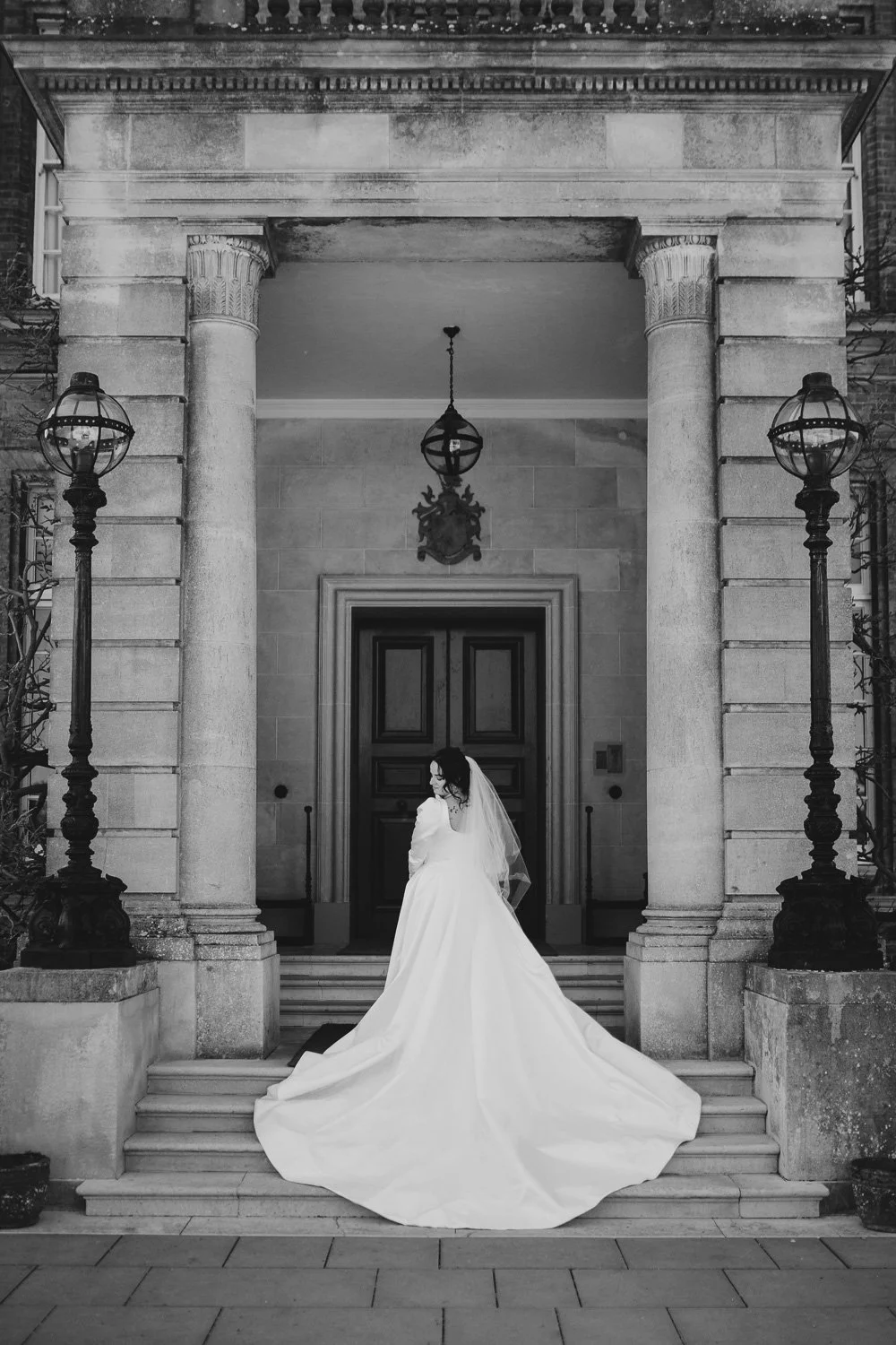 hedsor-house-bride-portrait.jpg