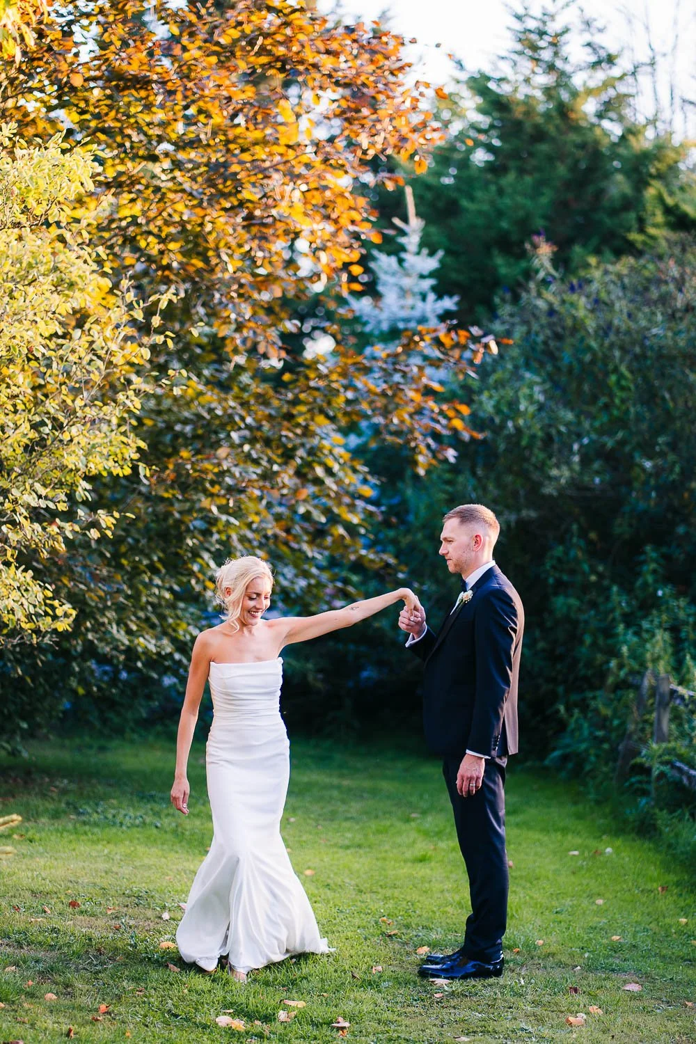 rivervale-barn-berkshire-wedding-bride-and-groom-dancing-at-sunset.jpg
