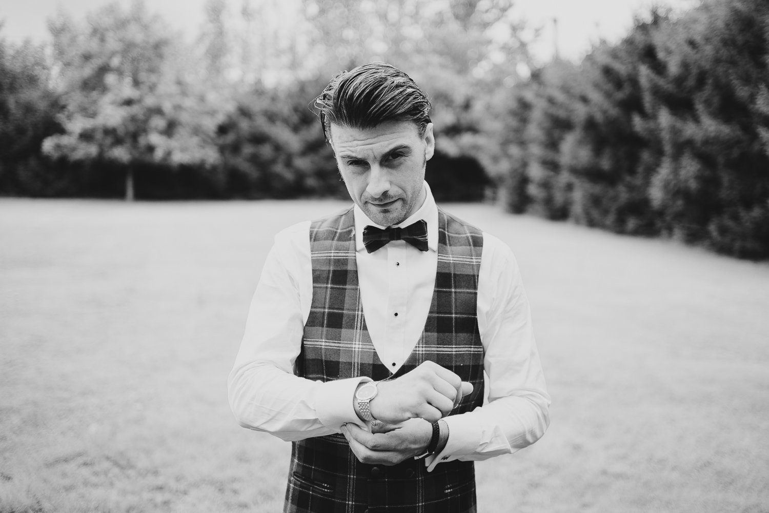 northbrook-park-groom-getting-ready.jpg