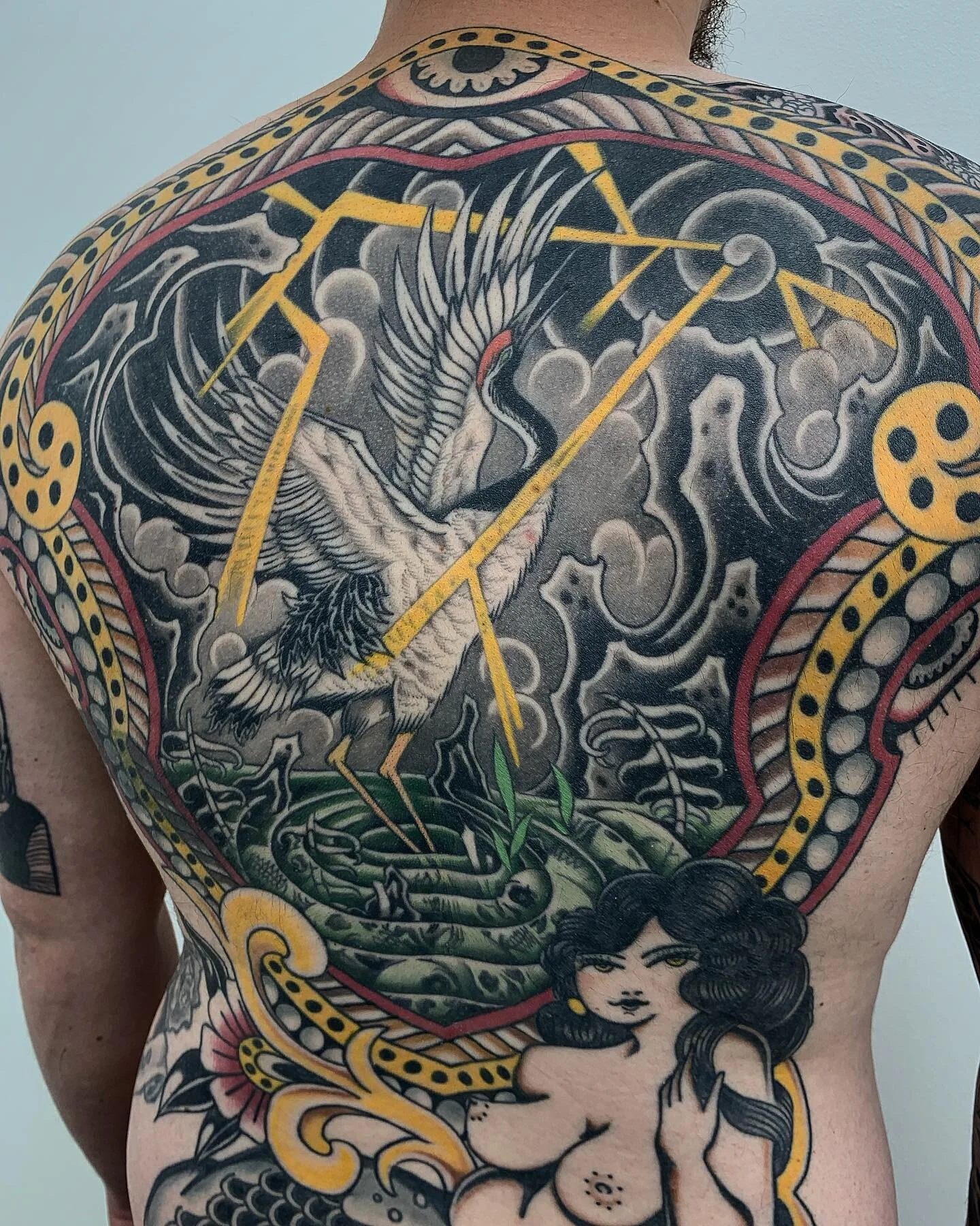 Back piece collaboration between myself and @tattoosbyali. I did the inside image and Ali did the frame and mermaid. Super fun project! Thanks for the trust Rob! 💚