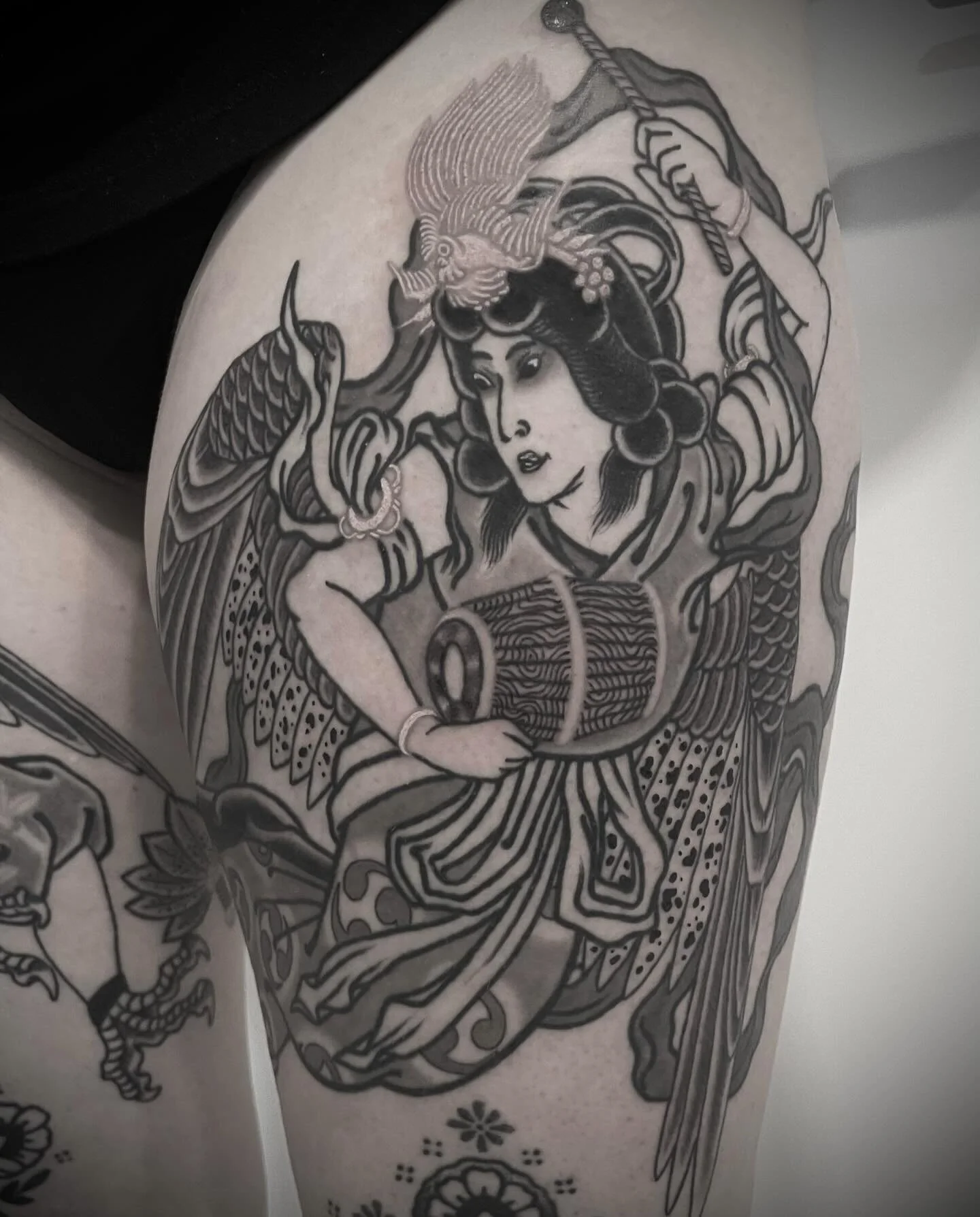 Matching sides for Rachel! Made at @burrow.yyc 👺👽