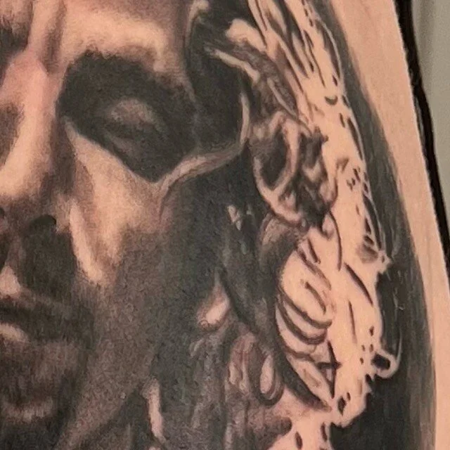Some @chriscornellofficial tribute. Always love doing projects like these. Email my website on the home page for inquiries🖤 thanks for looking 🙏🖤

#yyc #yyctattoo #yyctattoos #calgarytattoo #calgarytattoos #blackandgreytattoos #chriscornell #tatto