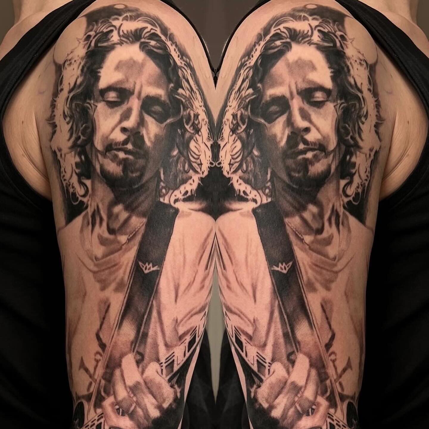 Some @chriscornellofficial tribute. Always love doing projects like these. Email my website on the home page for inquiries🖤 thanks for looking 🙏🖤

#yyc #yyctattoo #yyctattoos #calgarytattoo #calgarytattoos #blackandgreytattoos #chriscornell #tatto