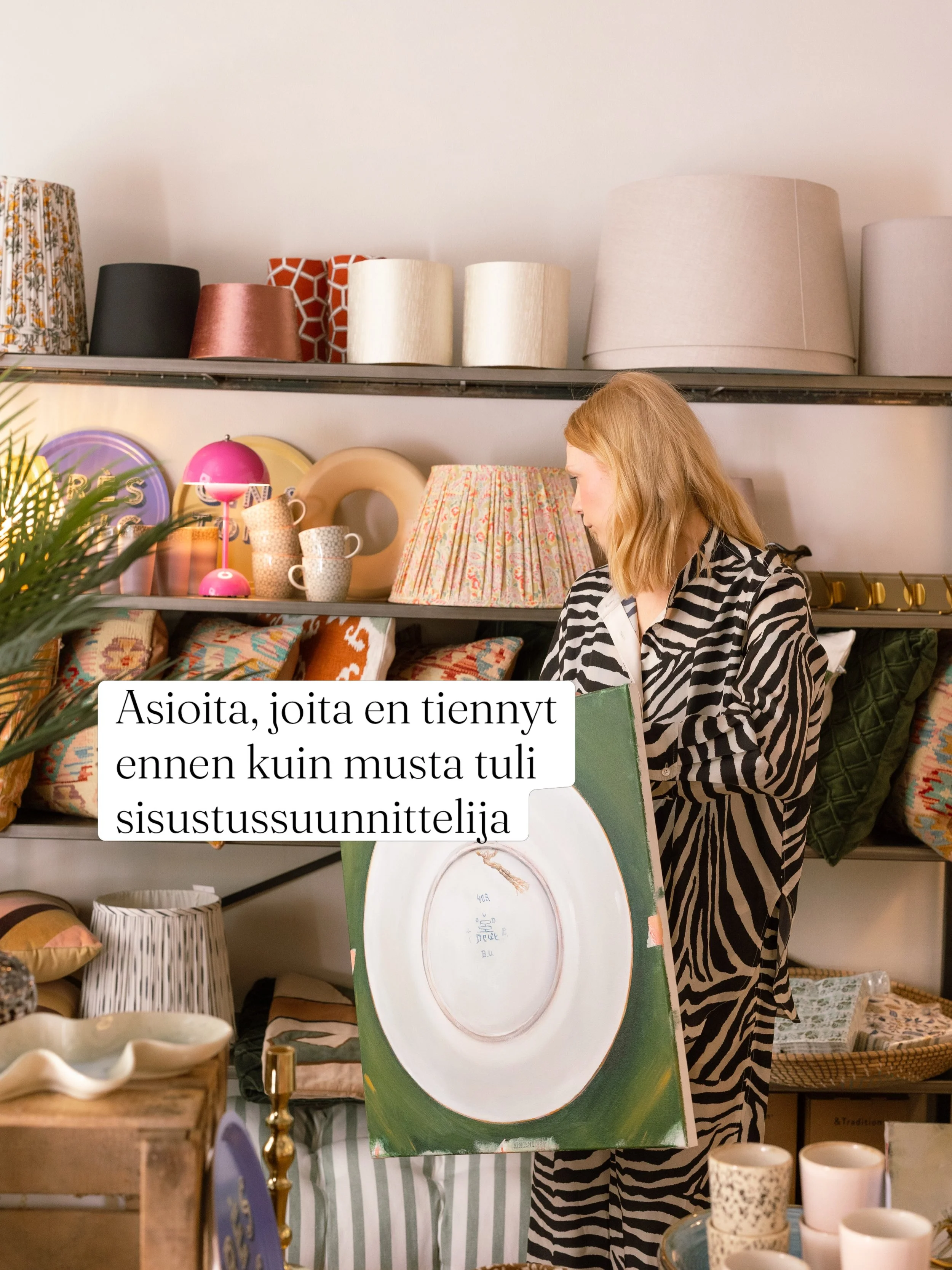 T&auml;ss&auml; ty&ouml;ss&auml; oppii jatkuvasti niin paljon! Nyt on ihan hauskaakin mietti&auml; mit&auml; kaikkea nyky&auml;&auml;n pit&auml;&auml; itsest&auml;&auml;nselv&auml;n&auml; tietopankkina mik&auml; ei tosiaan ollu sit&auml; ennen t&auml